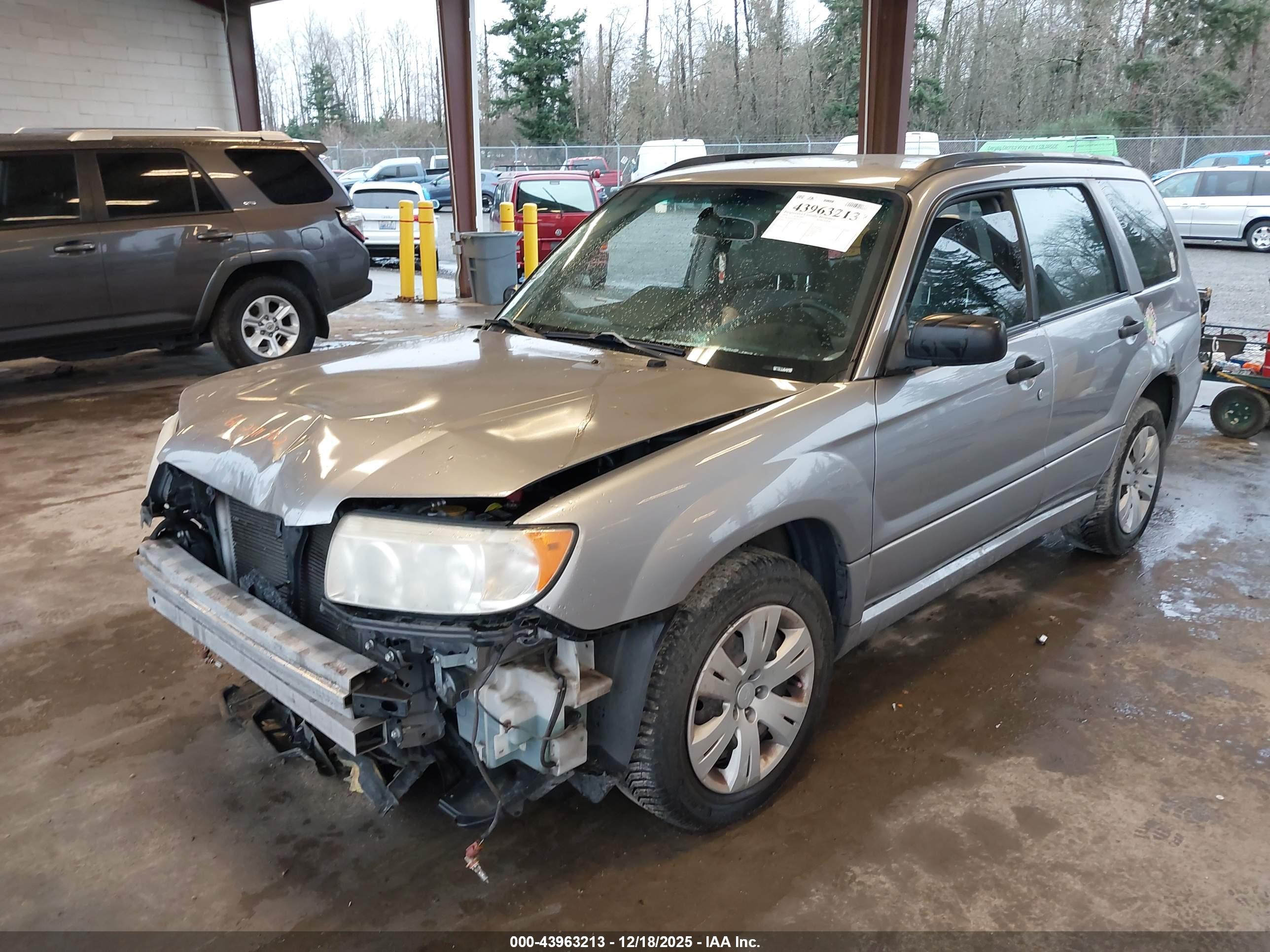 SUBARU FORESTER image 2