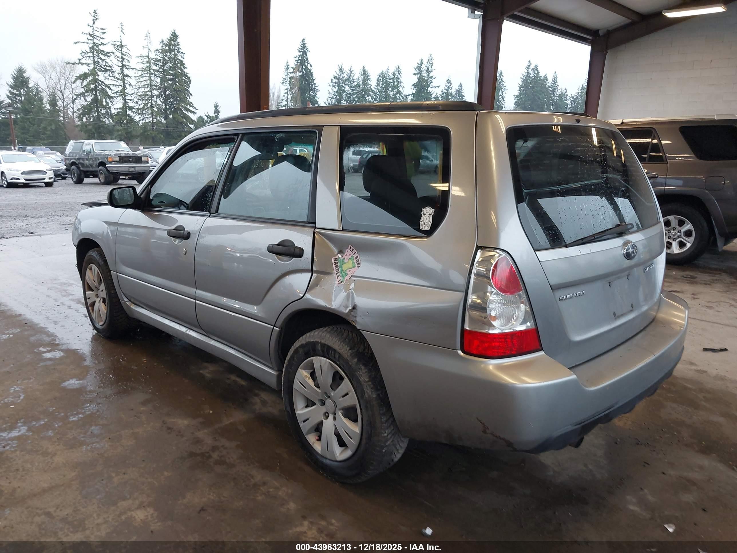 SUBARU FORESTER image 3