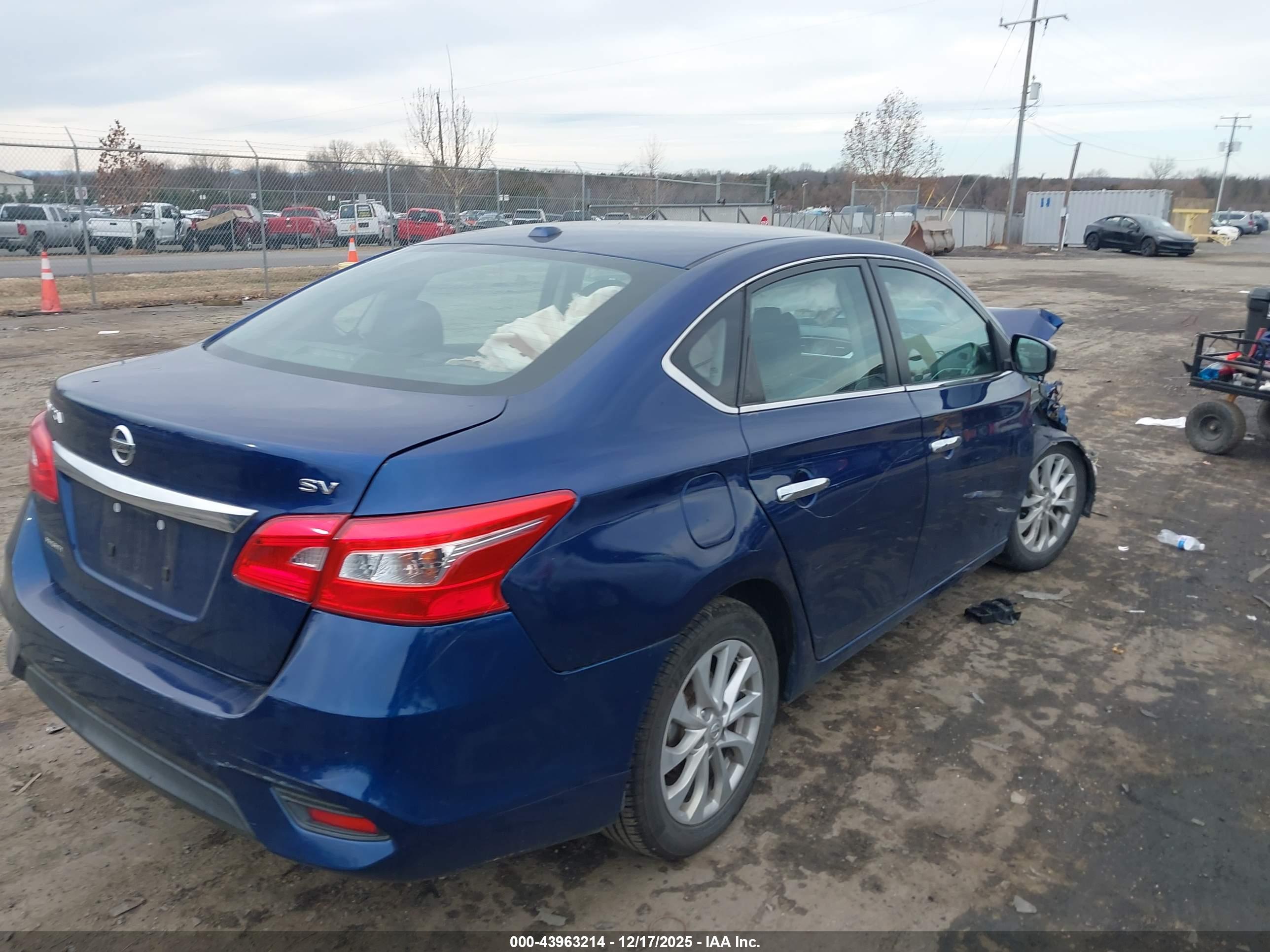 NISSAN SENTRA image 4