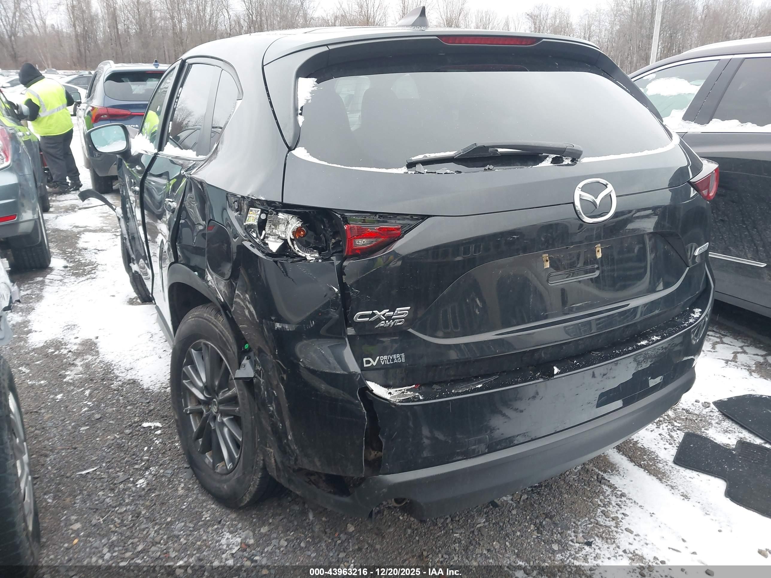 MAZDA CX-5 image 3