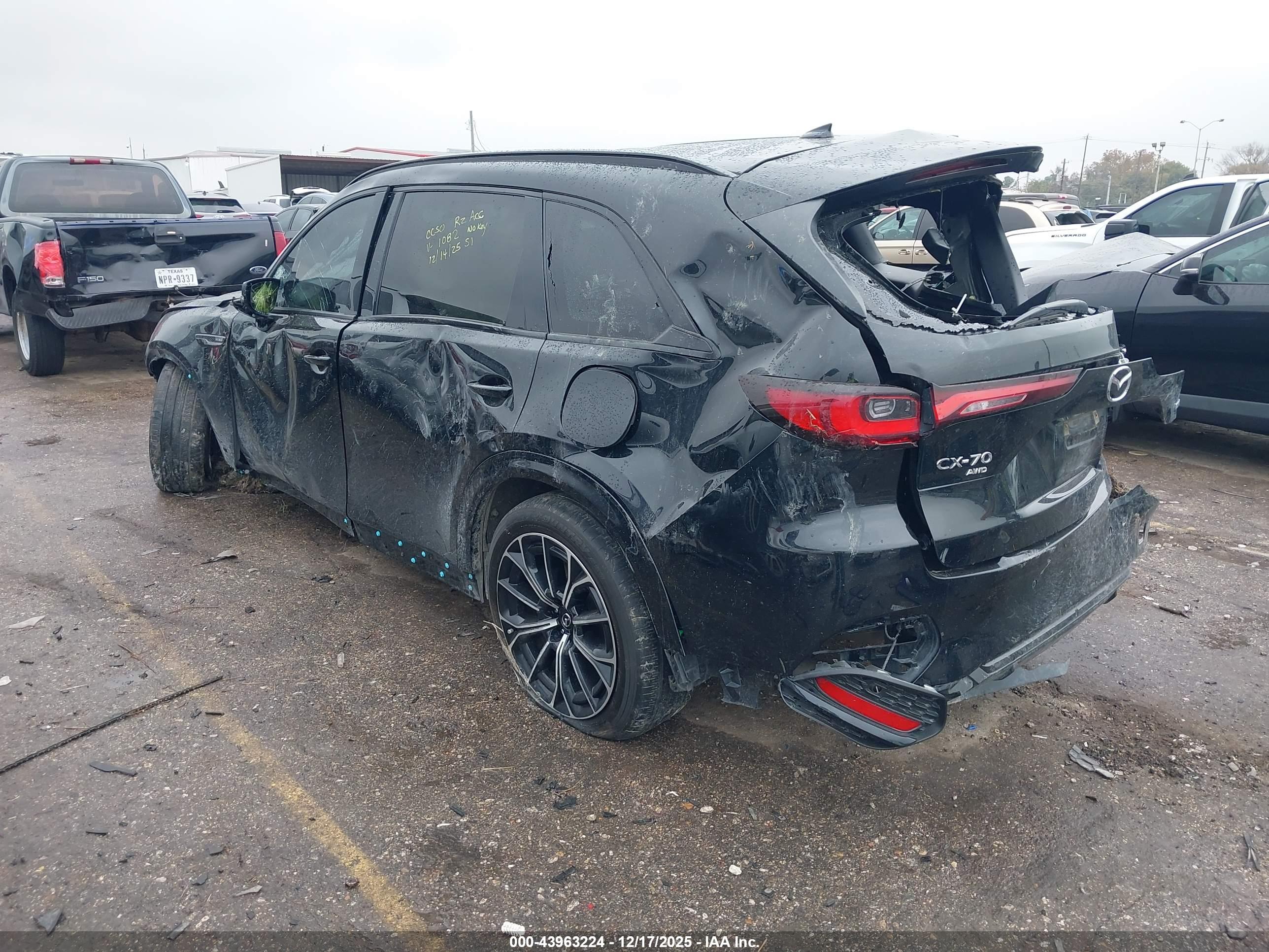 MAZDA CX-70 image 3