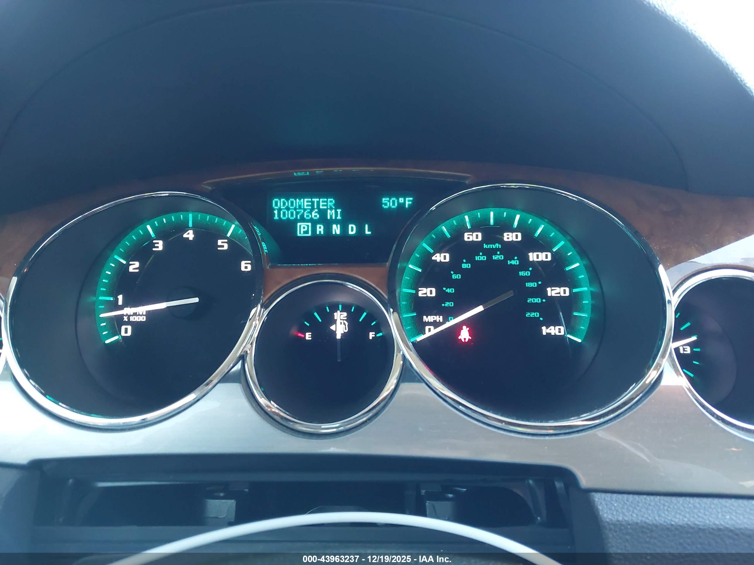 BUICK ENCLAVE image 7