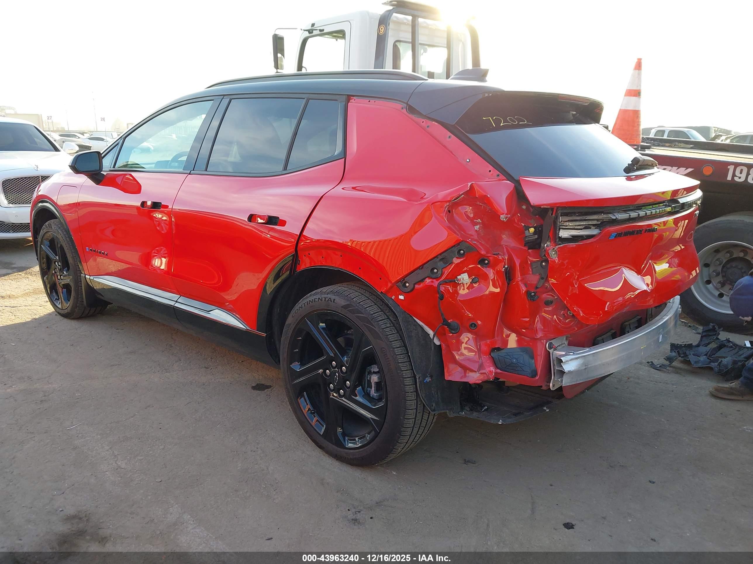 CHEVROLET EQUINOX image 3