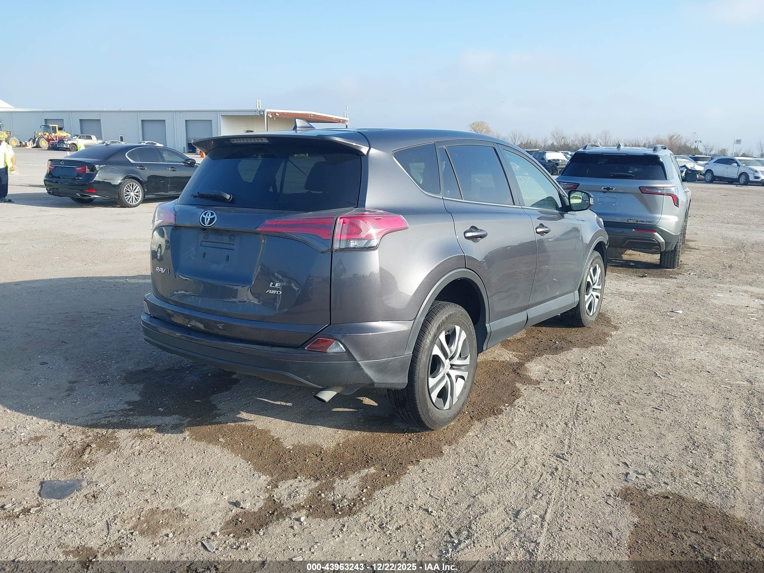 TOYOTA RAV4 image 4