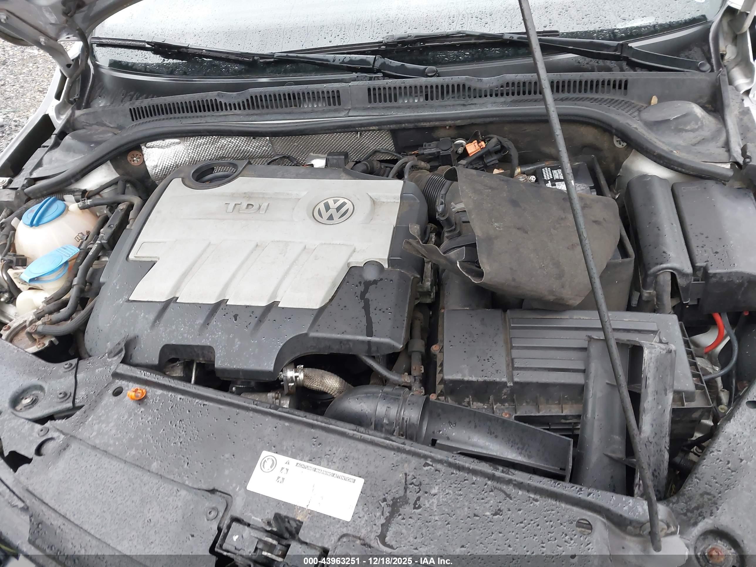 VOLKSWAGEN JETTA image 10