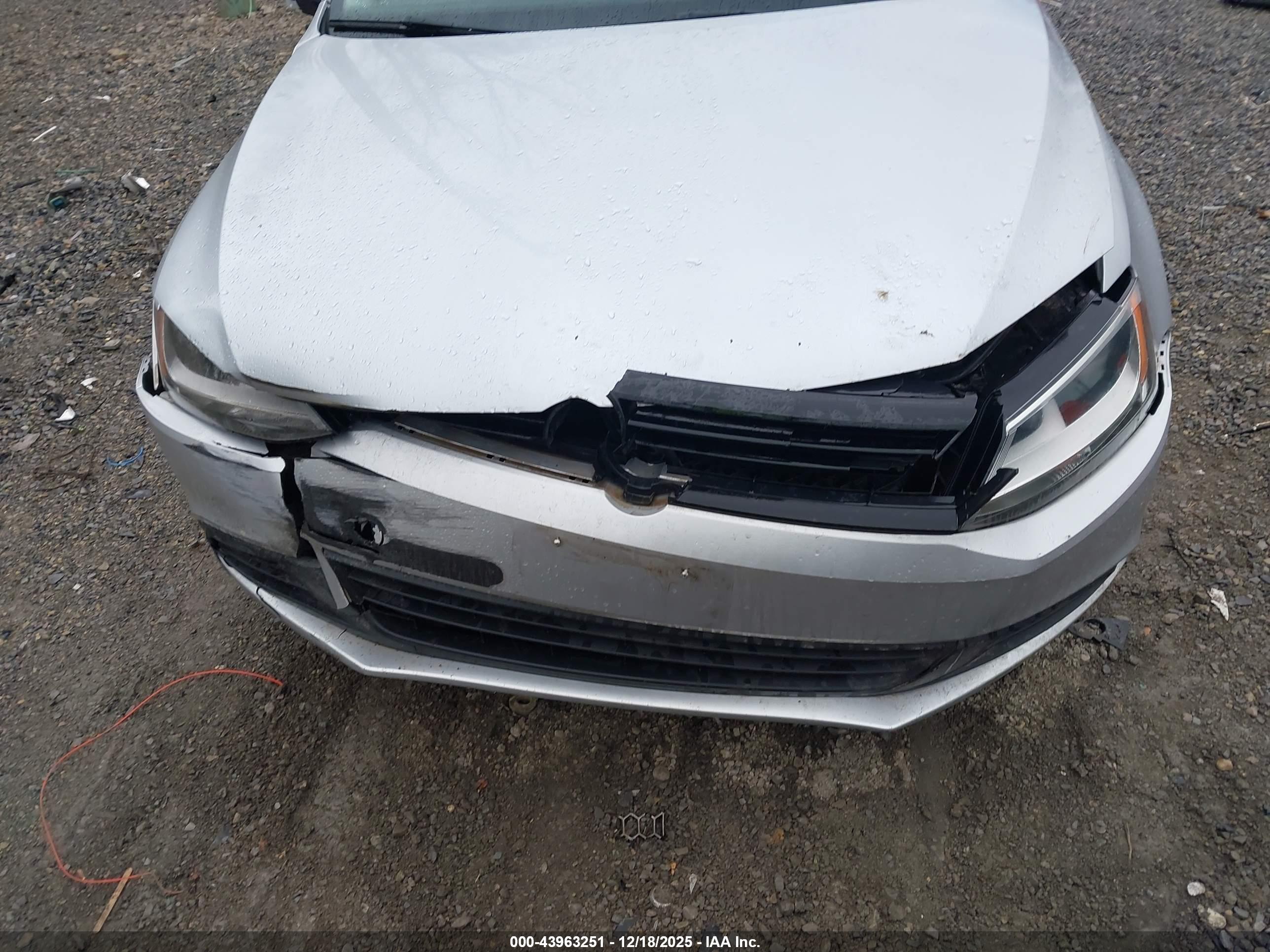 VOLKSWAGEN JETTA image 6