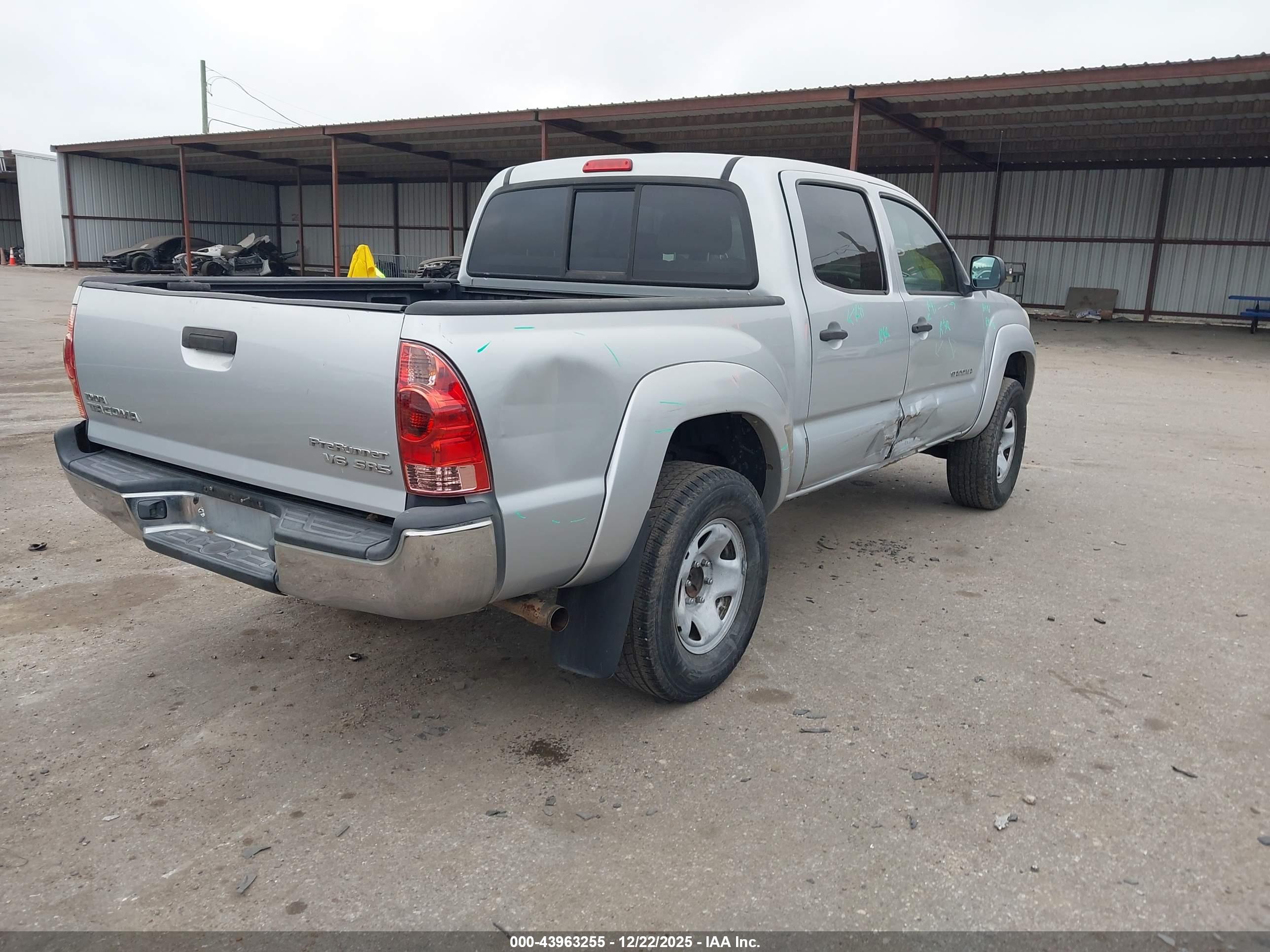 TOYOTA TACOMA image 4