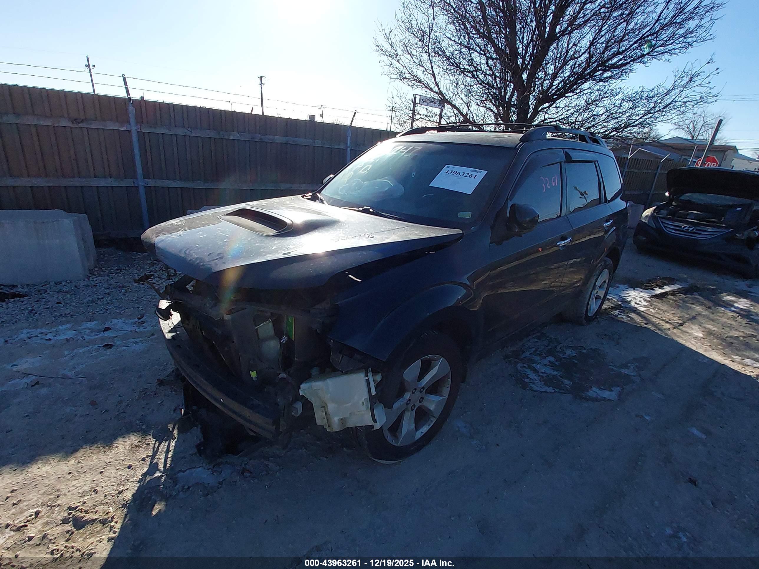 SUBARU FORESTER image 2