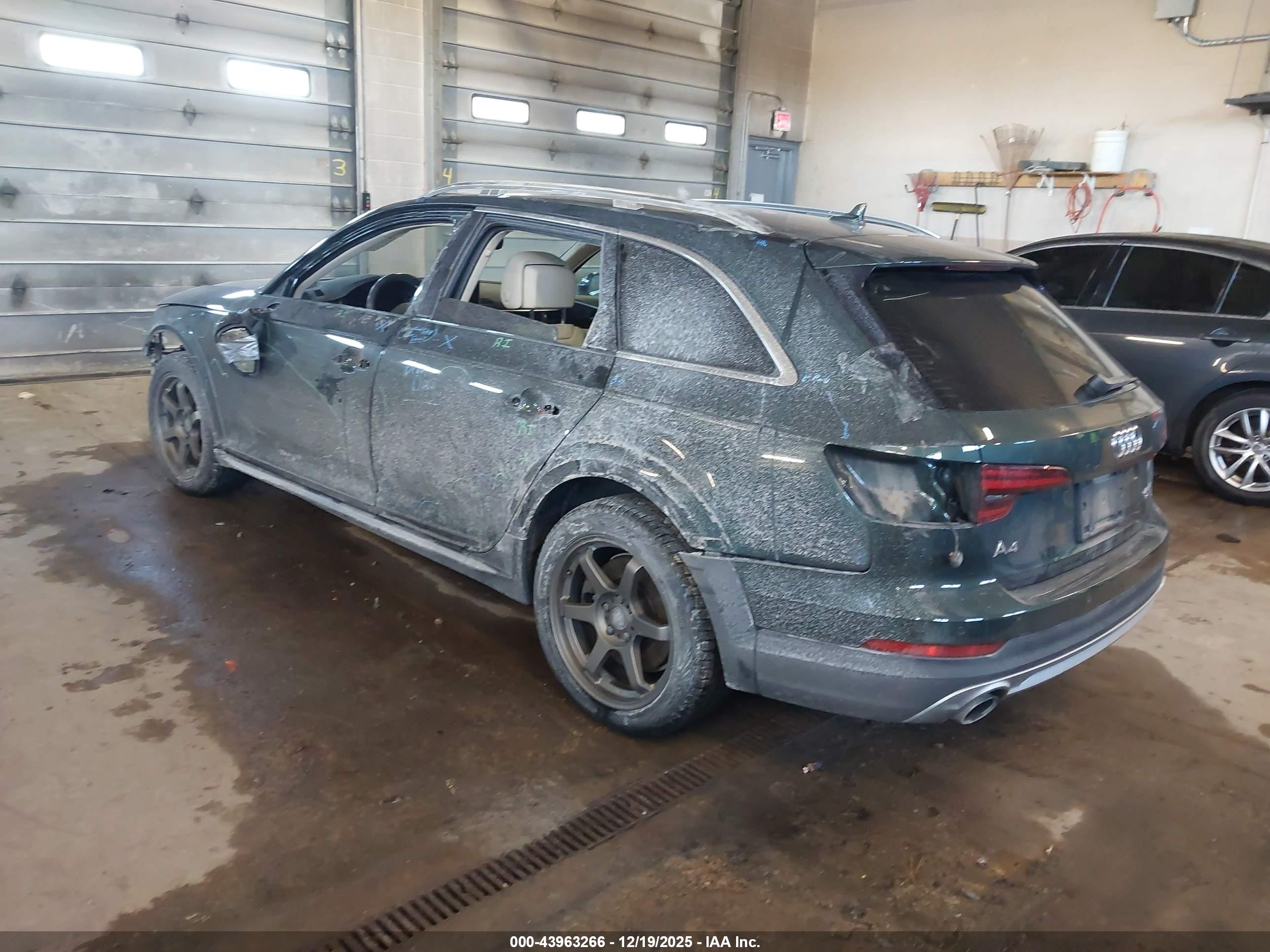 AUDI A4 image 3