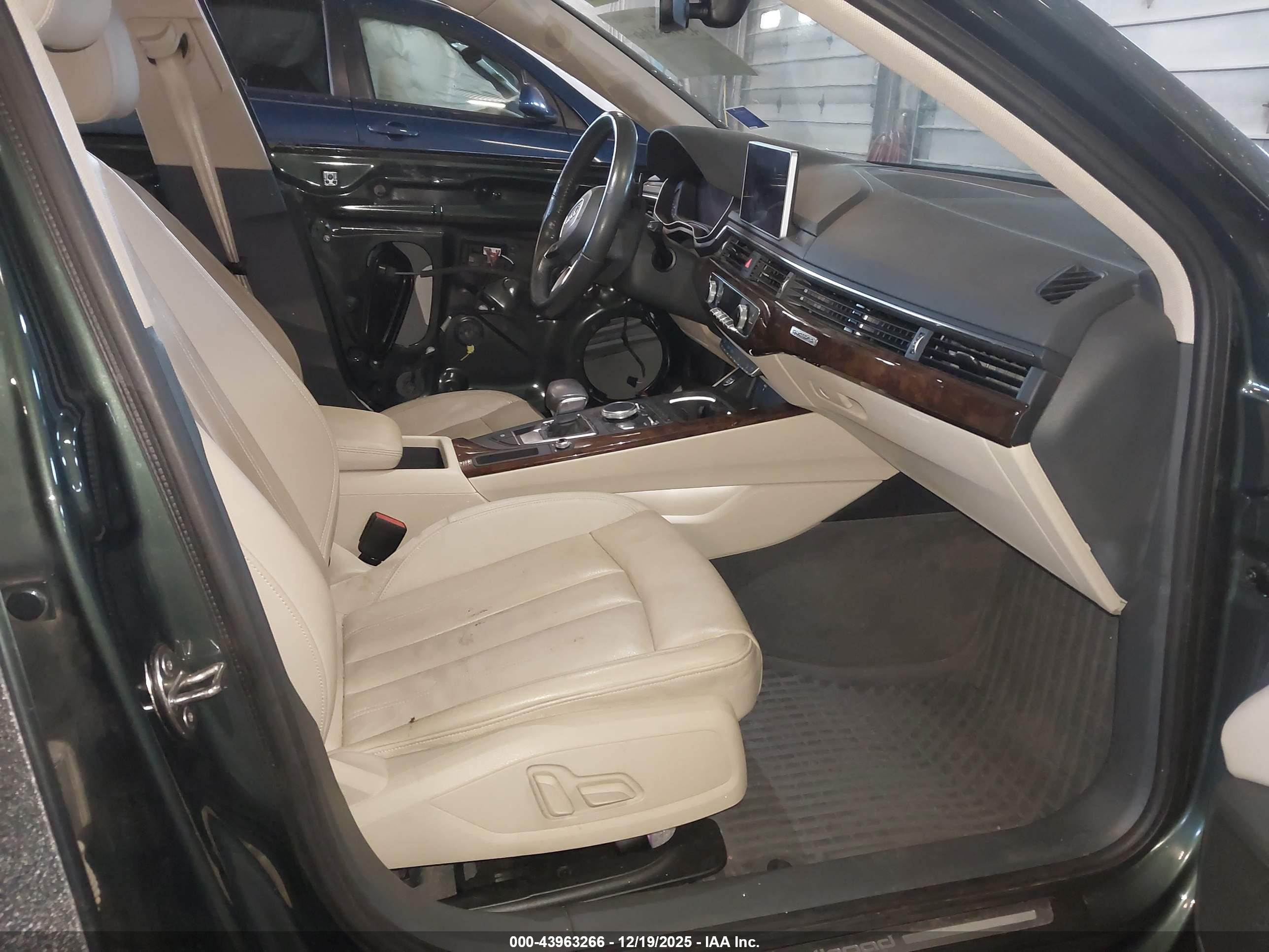 AUDI A4 image 5