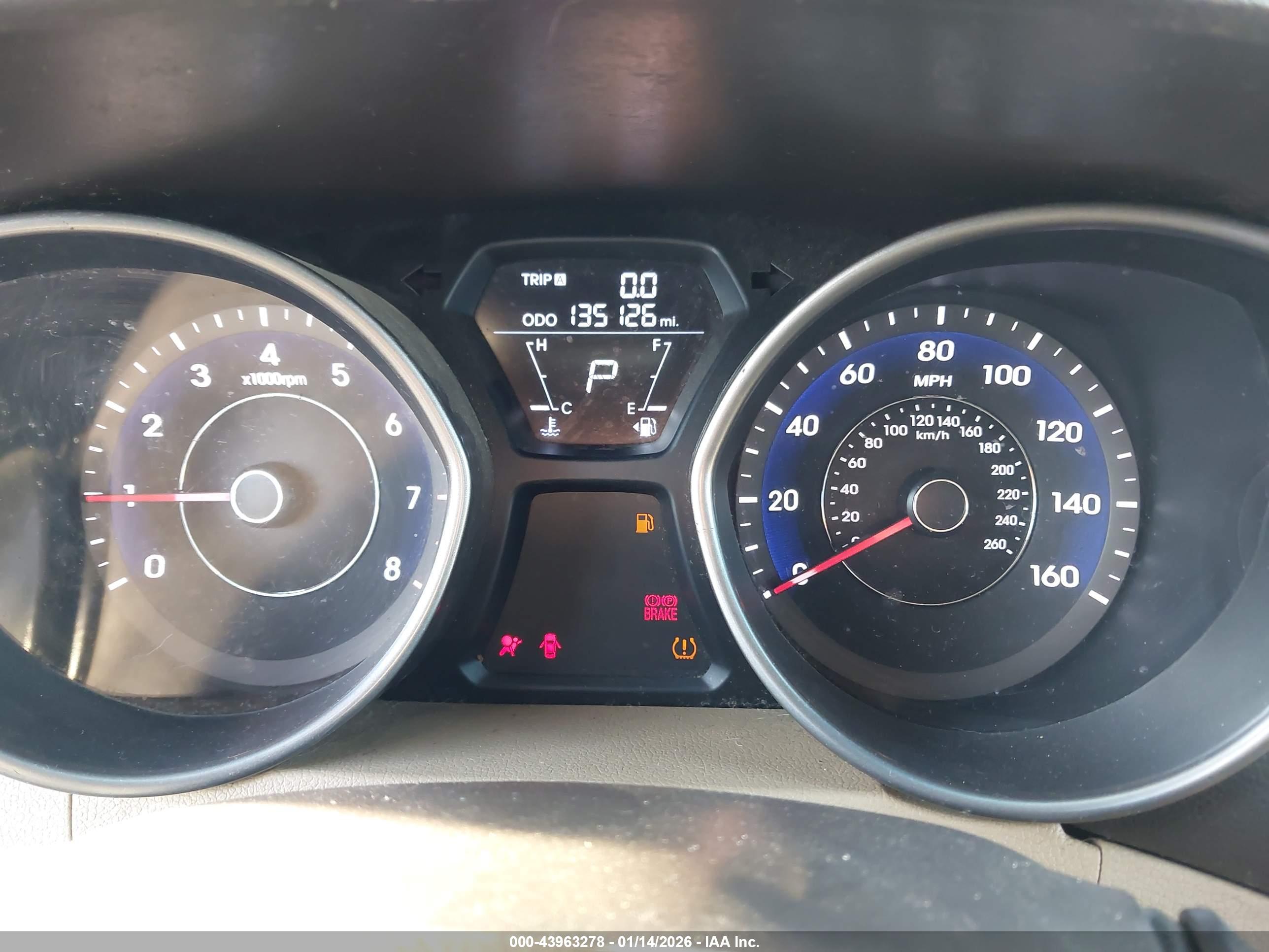 HYUNDAI ELANTRA image 7
