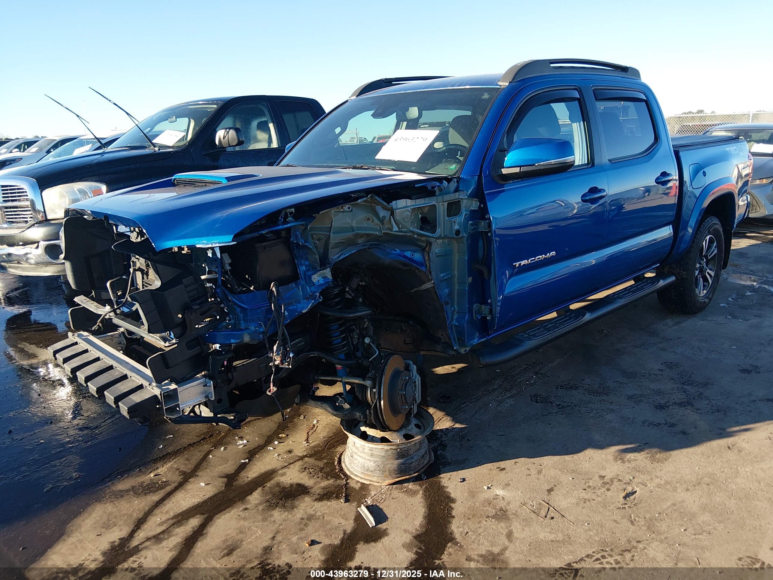 TOYOTA TACOMA image 2