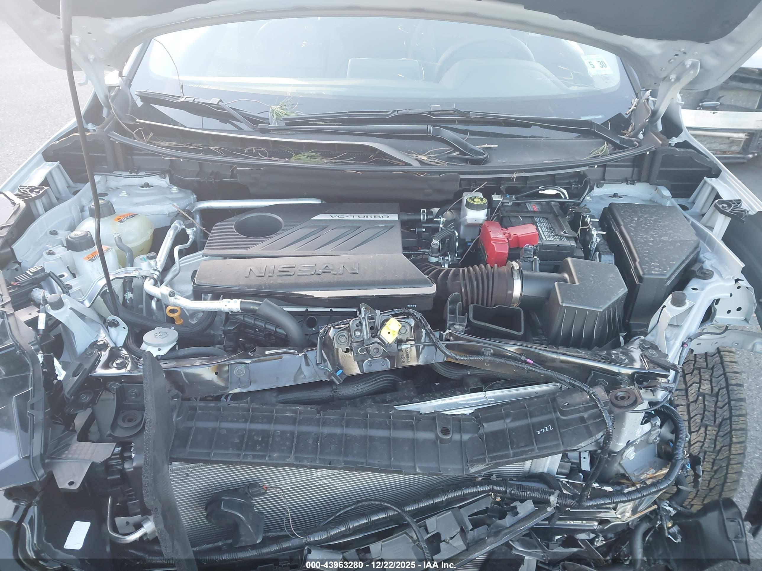 NISSAN ROGUE image 10