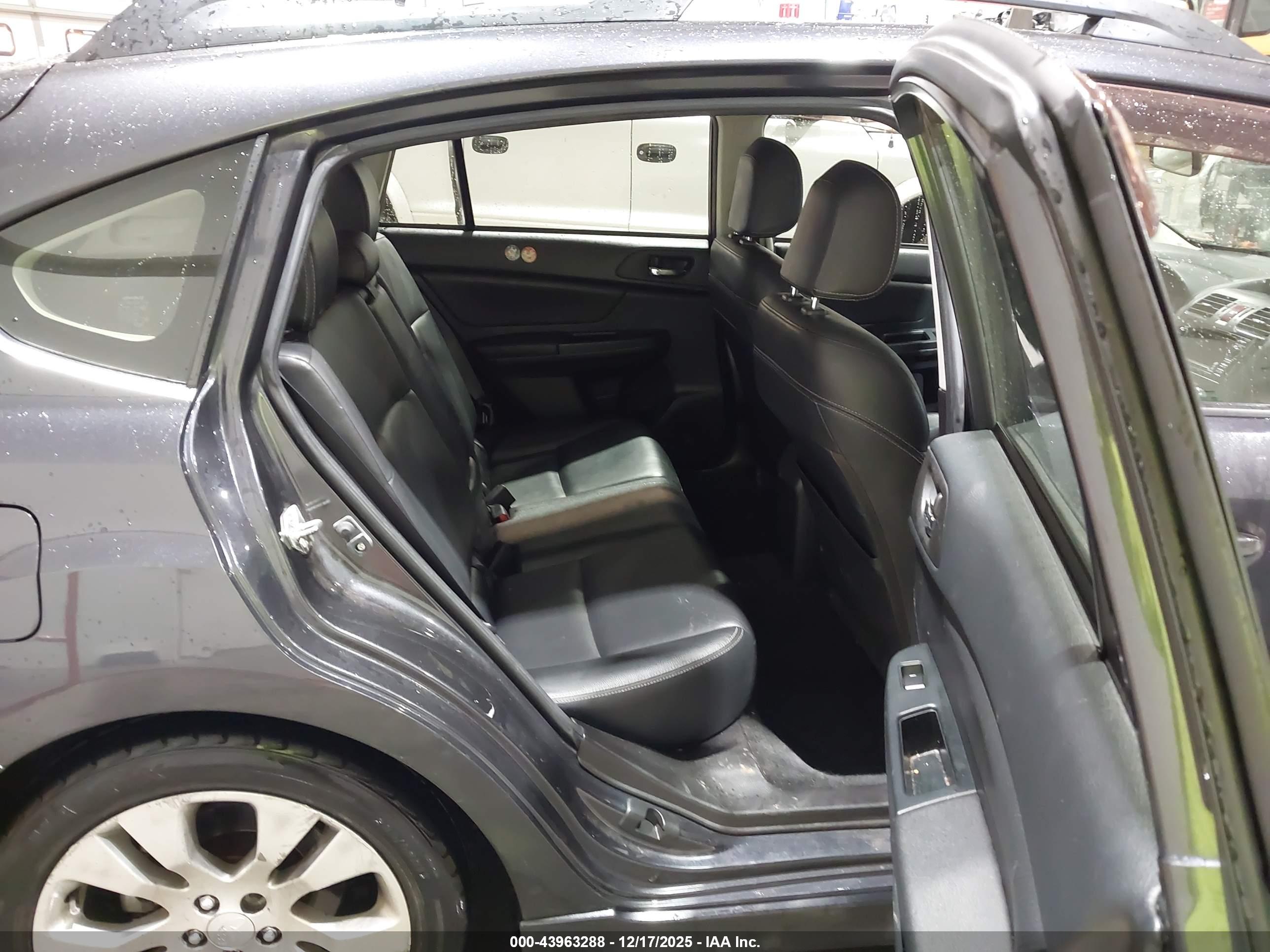 SUBARU IMPREZA image 8