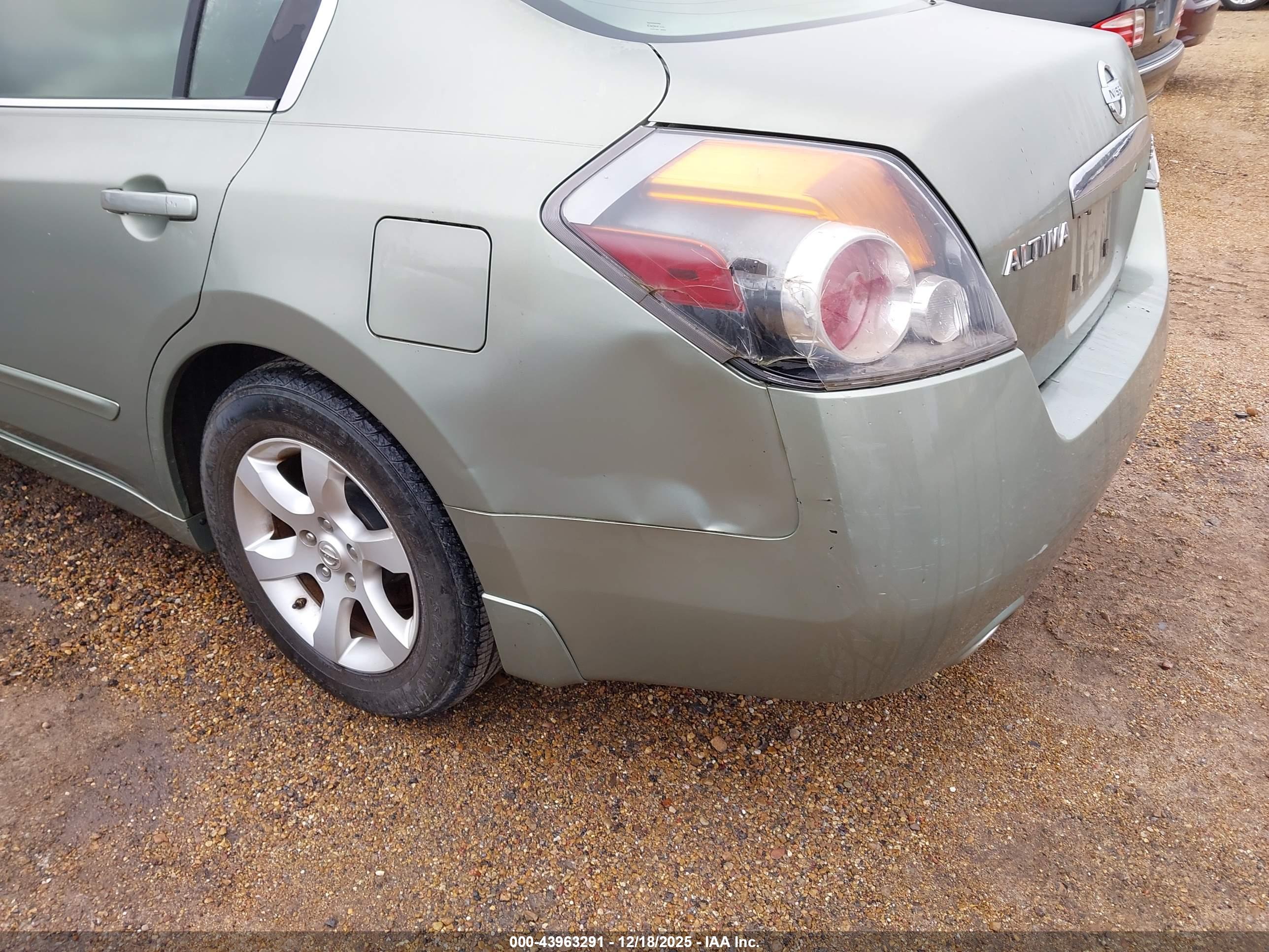 NISSAN ALTIMA image 6