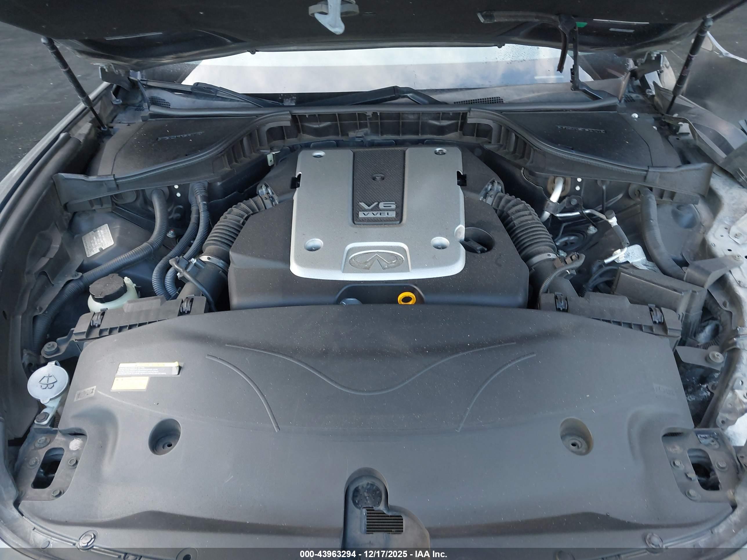 INFINITI M37 image 10