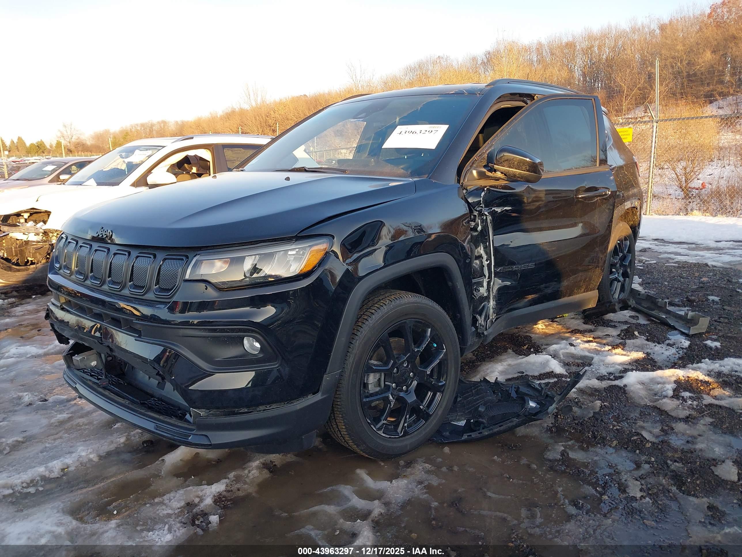 JEEP COMPASS image 2