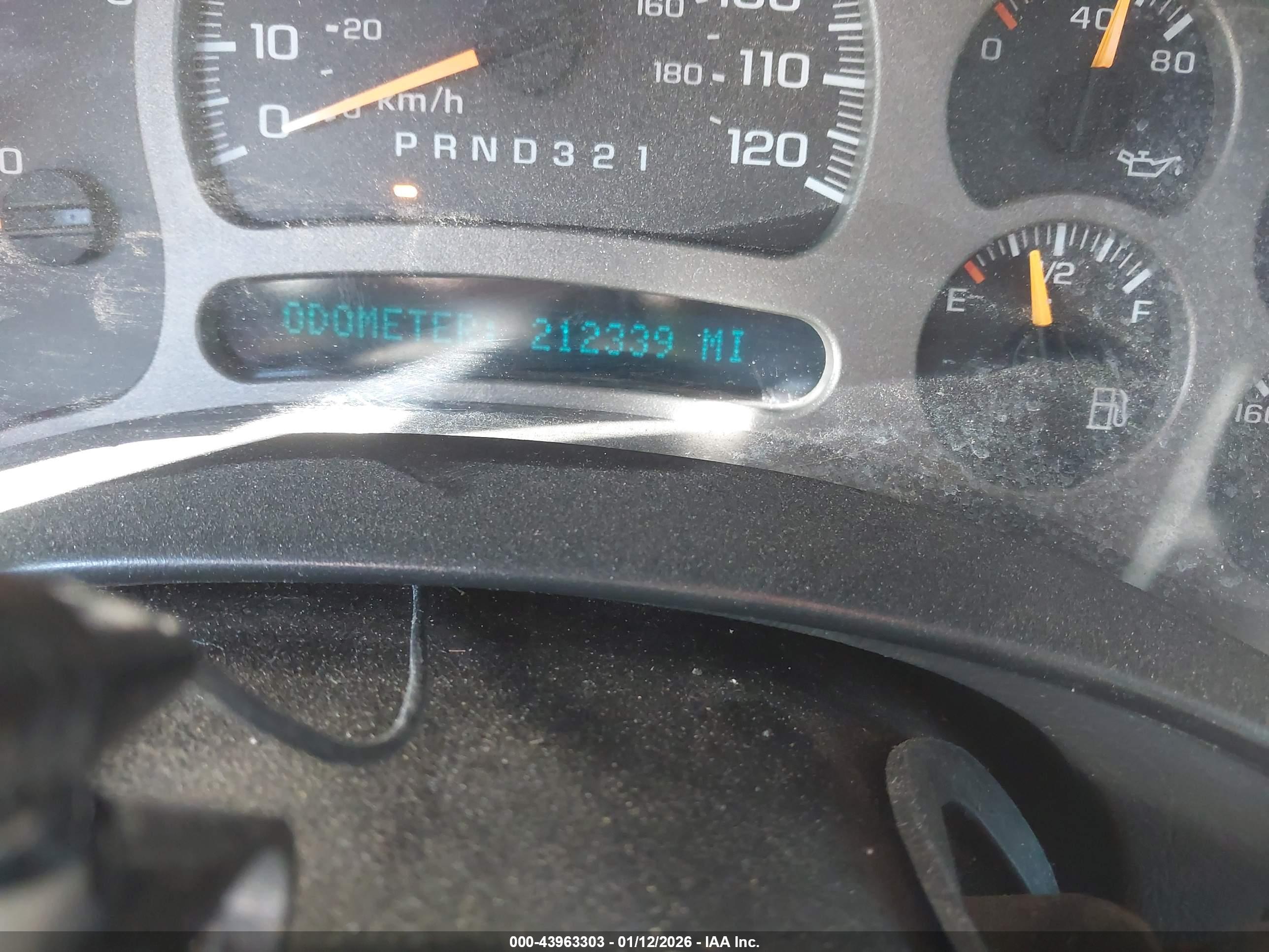CHEVROLET SILVERADO image 7