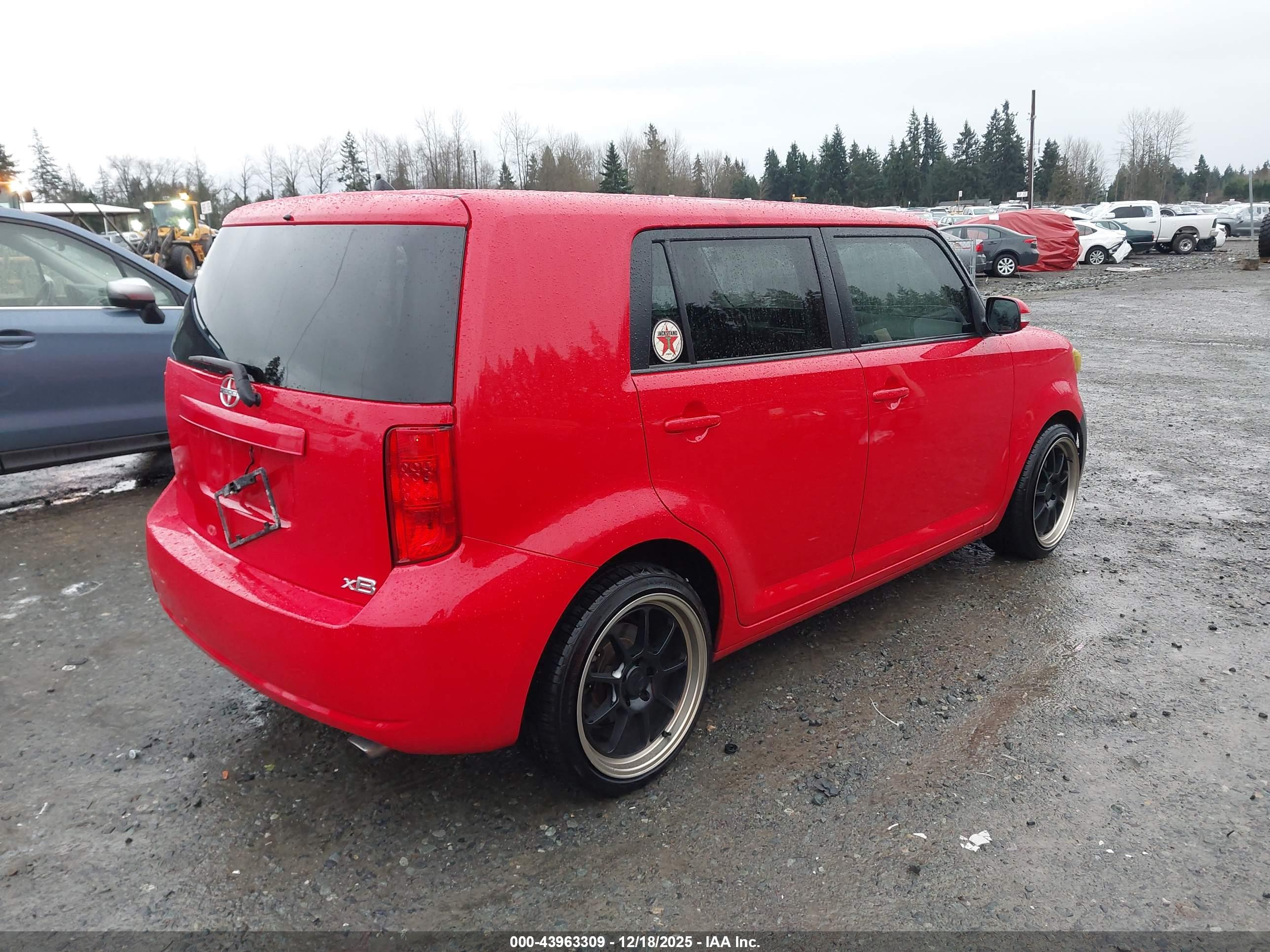 SCION XB image 4