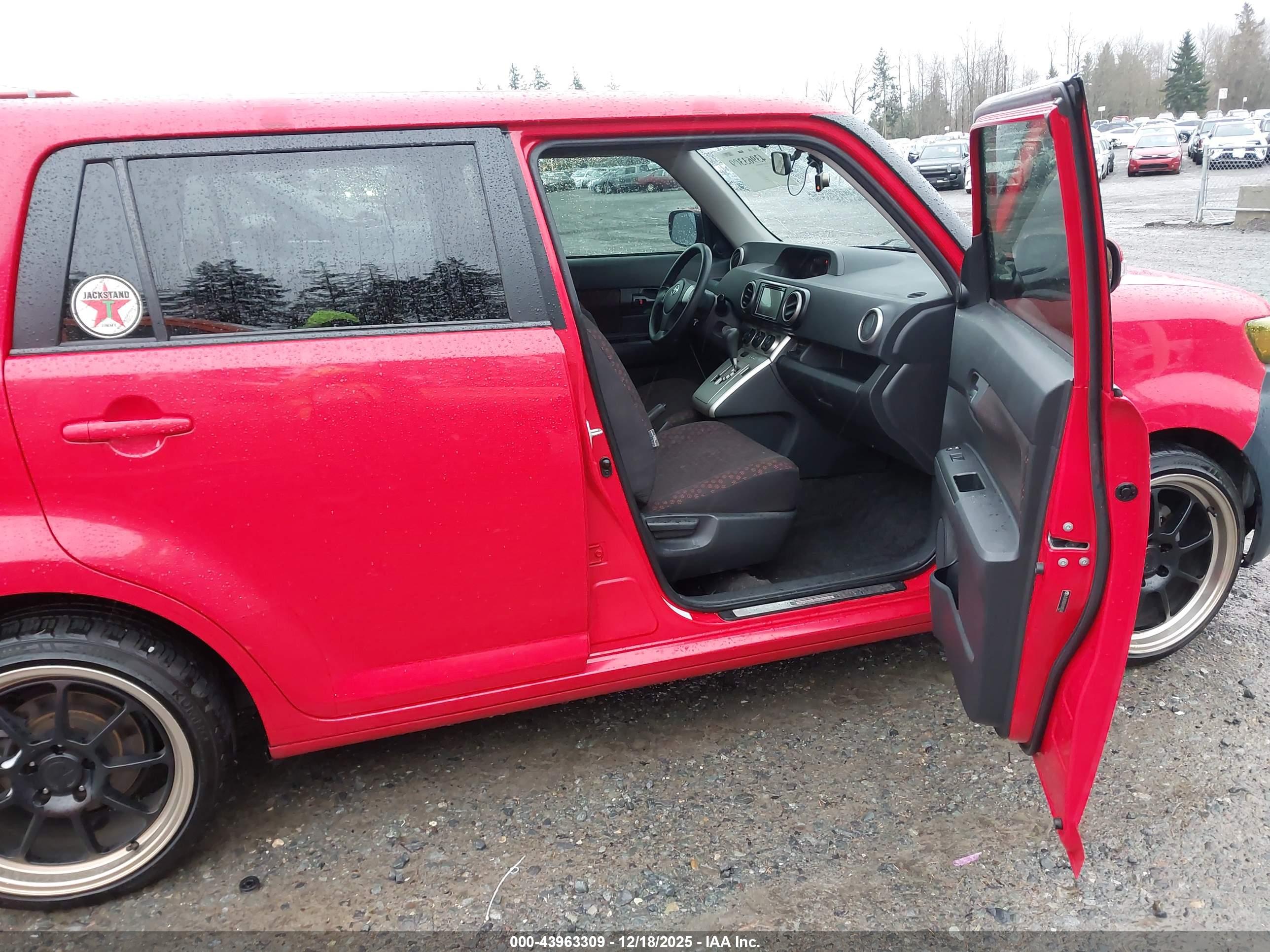 SCION XB image 5