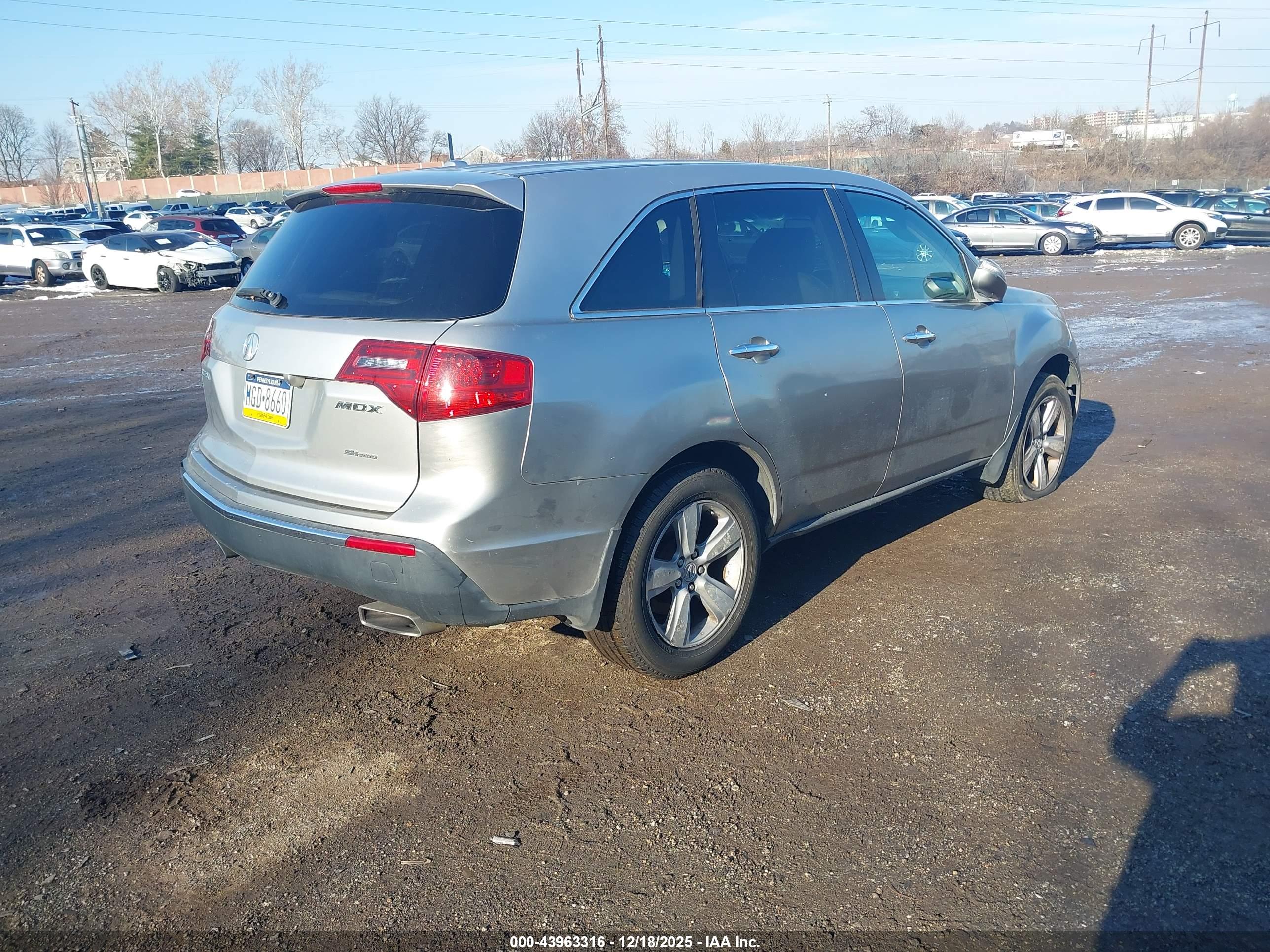 ACURA MDX image 4