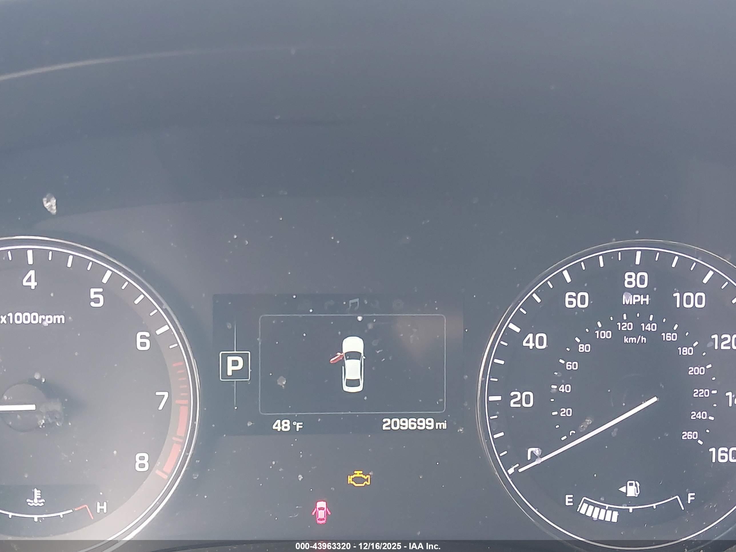 HYUNDAI GENESIS image 7