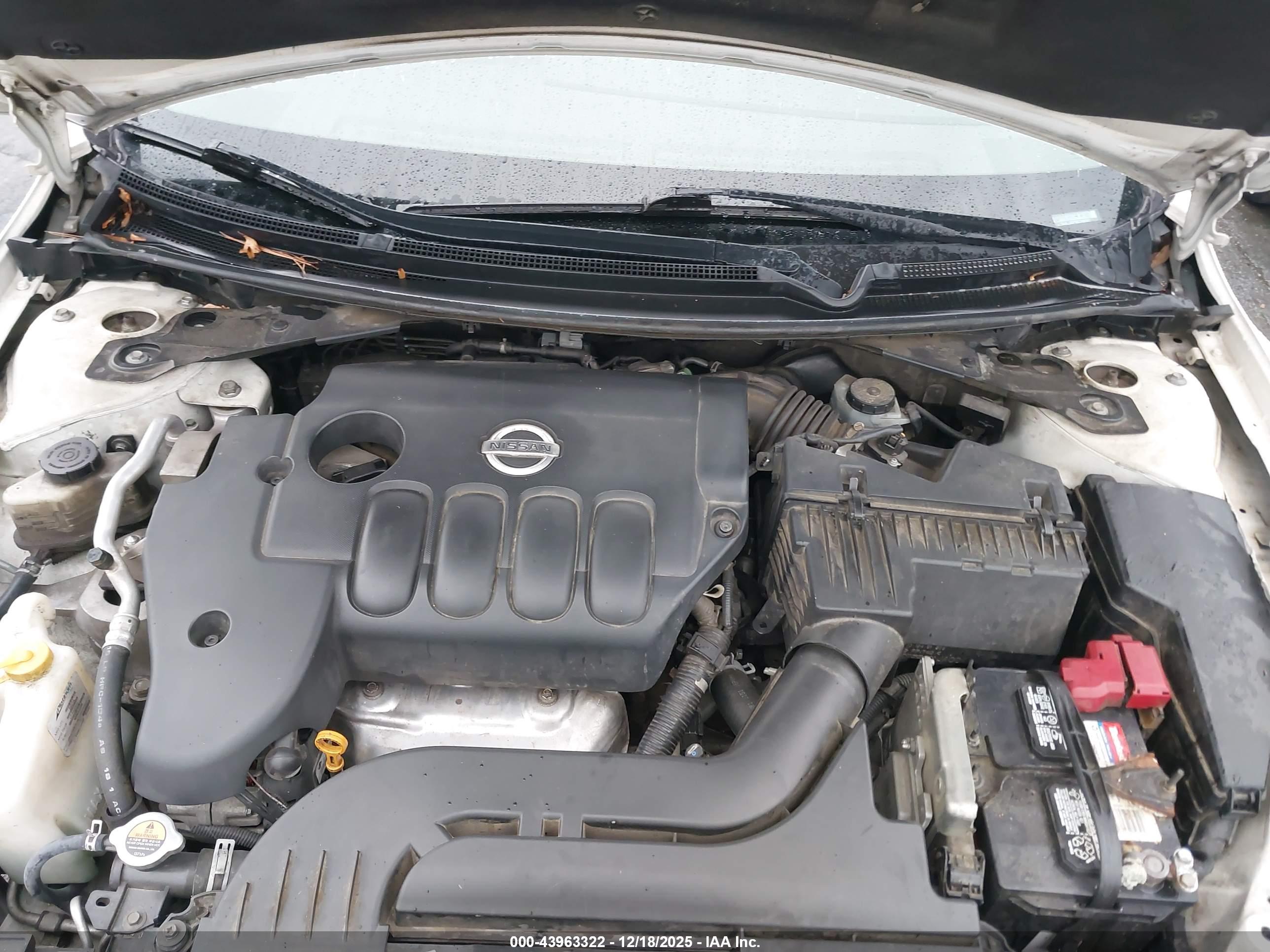 NISSAN ALTIMA image 10