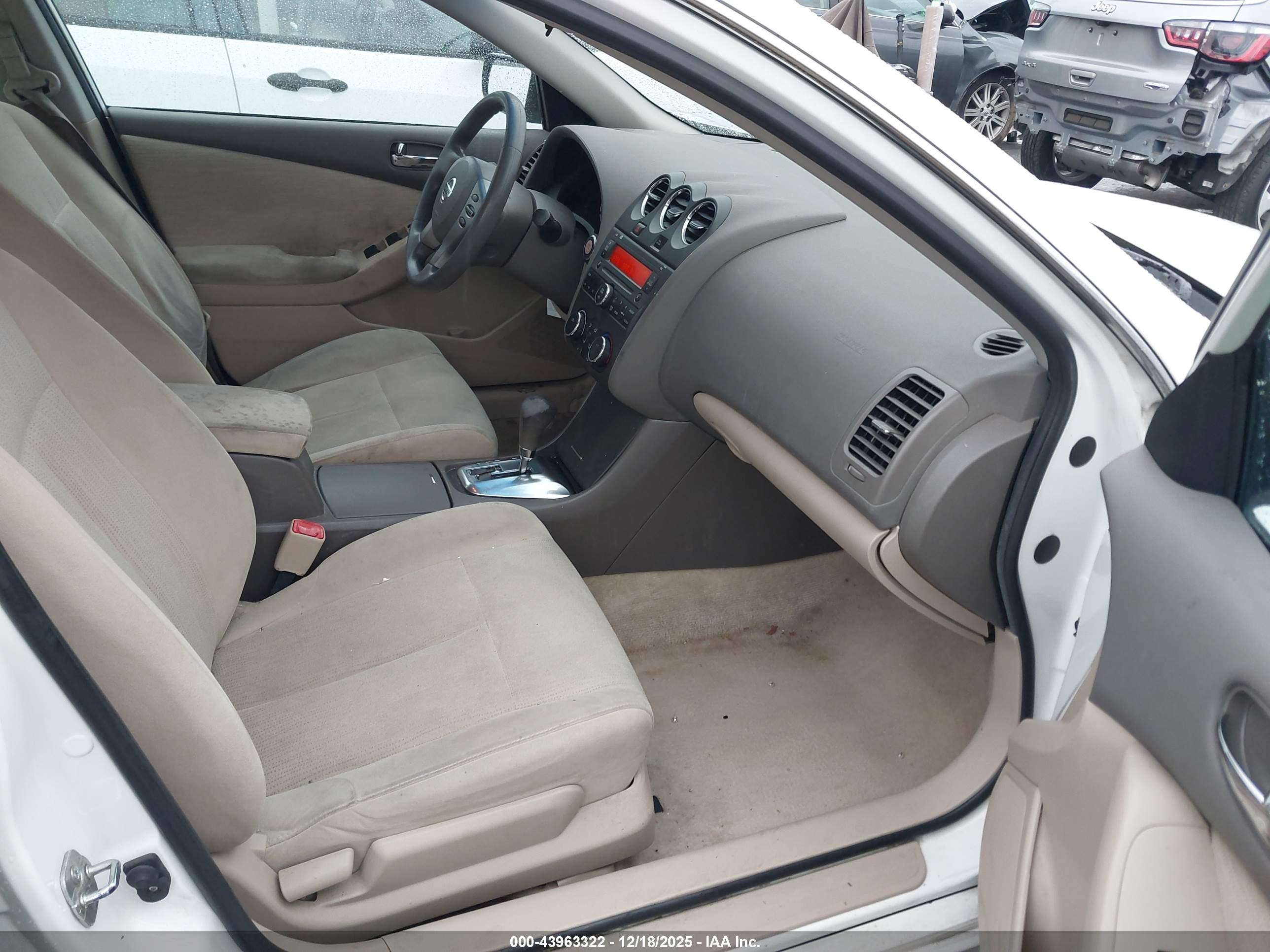 NISSAN ALTIMA image 5