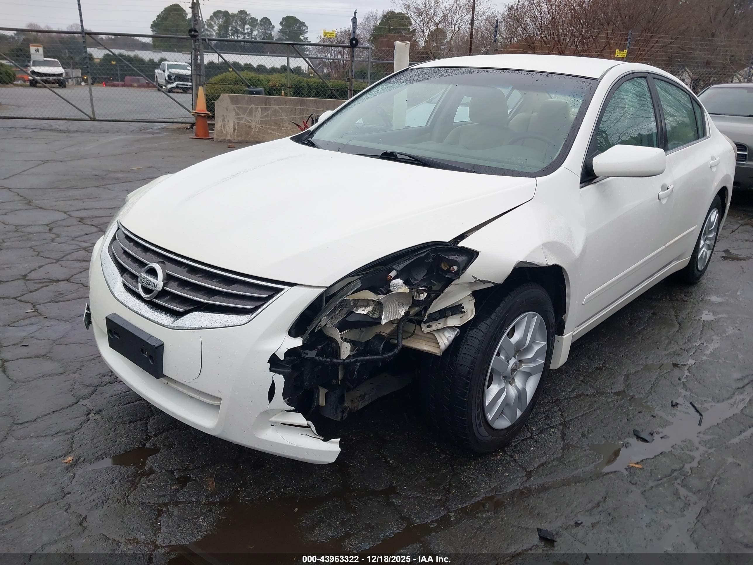 NISSAN ALTIMA image 6