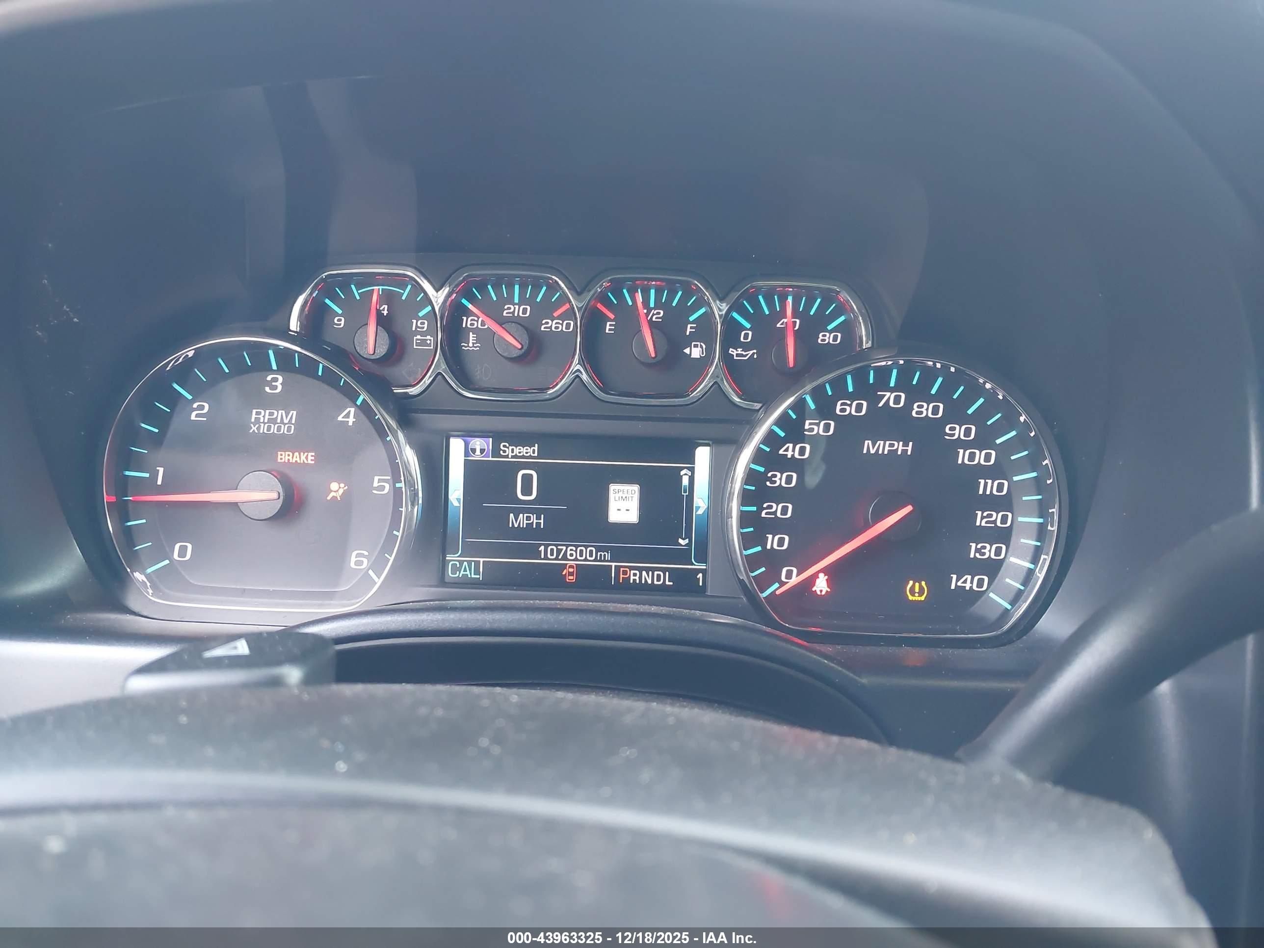 CHEVROLET SILVERADO image 7