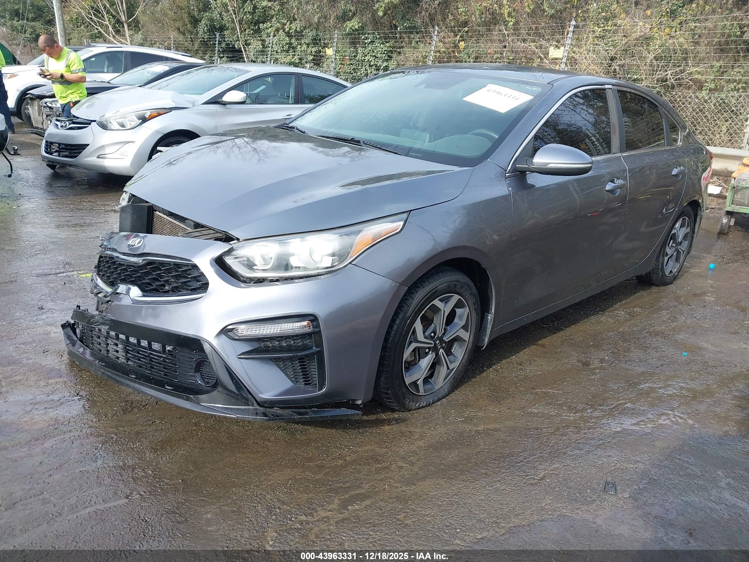 KIA FORTE image 2