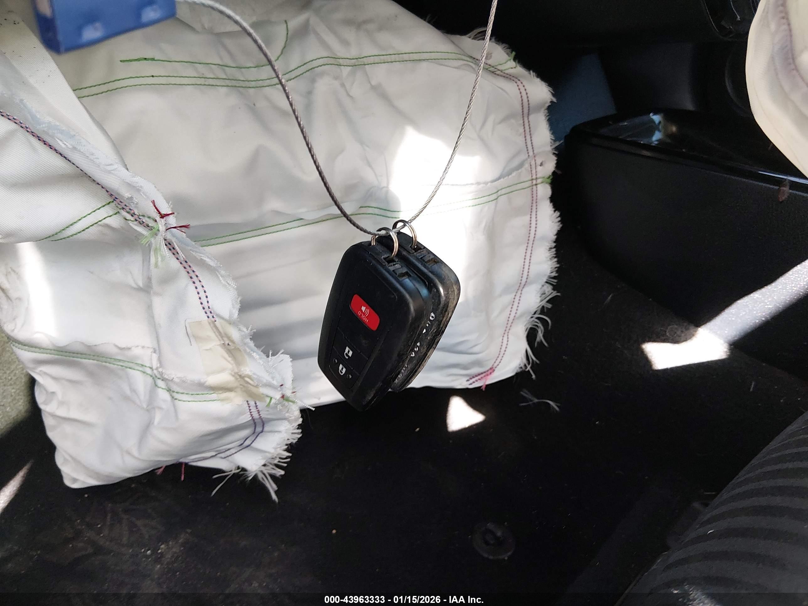 TOYOTA PRIUS image 11