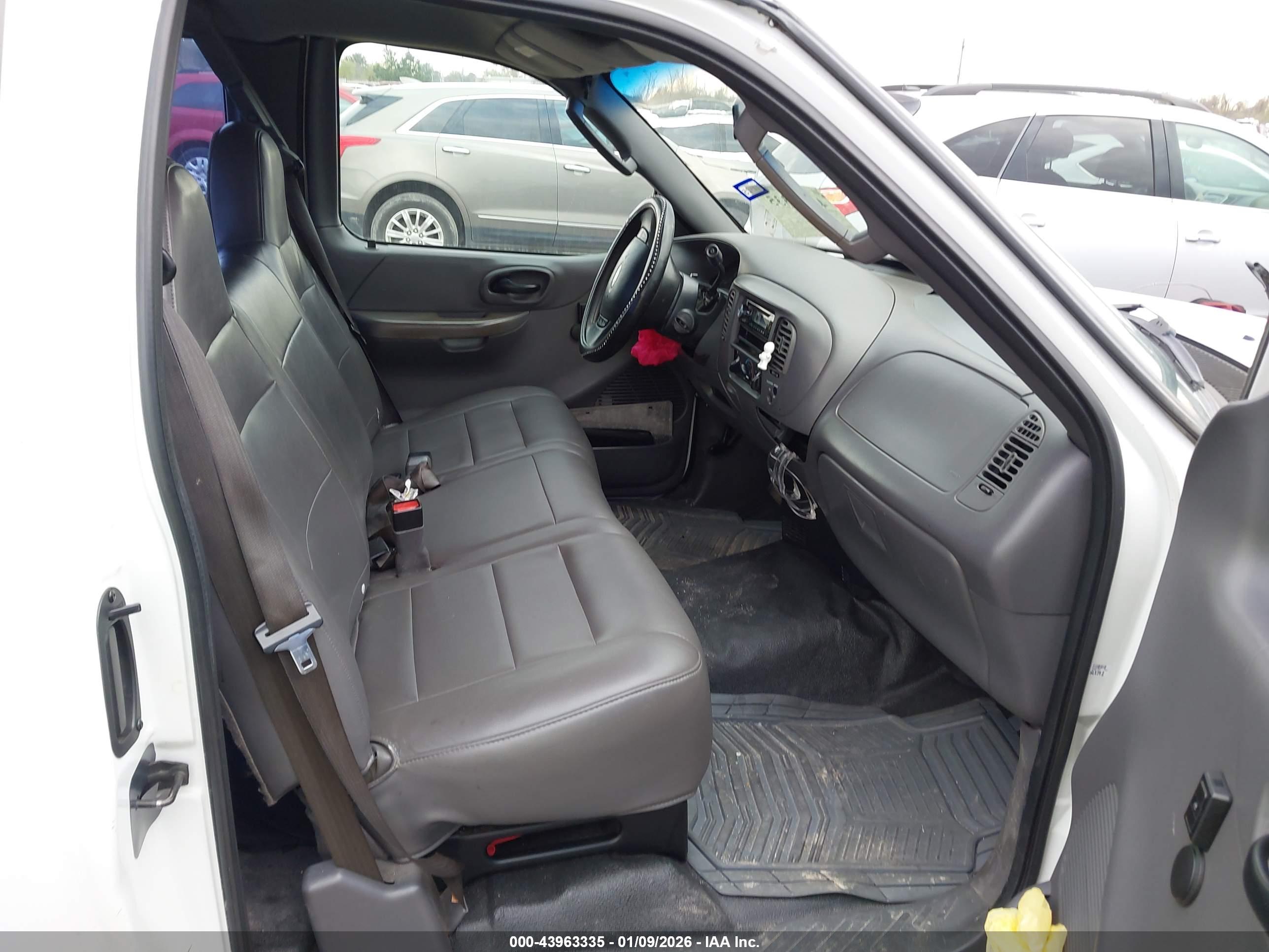FORD F-150 image 5