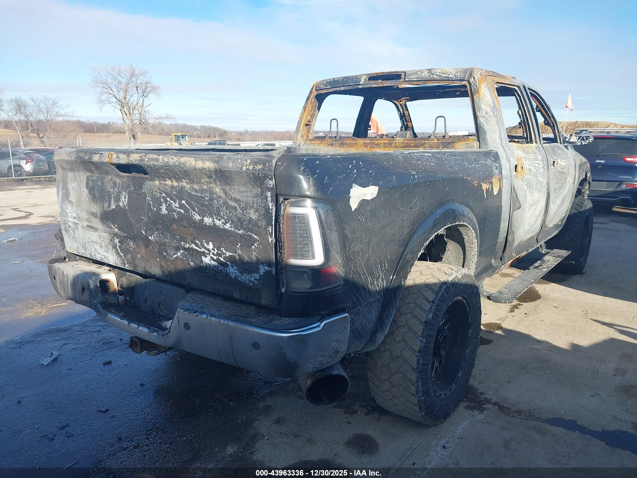 RAM 2500 image 3