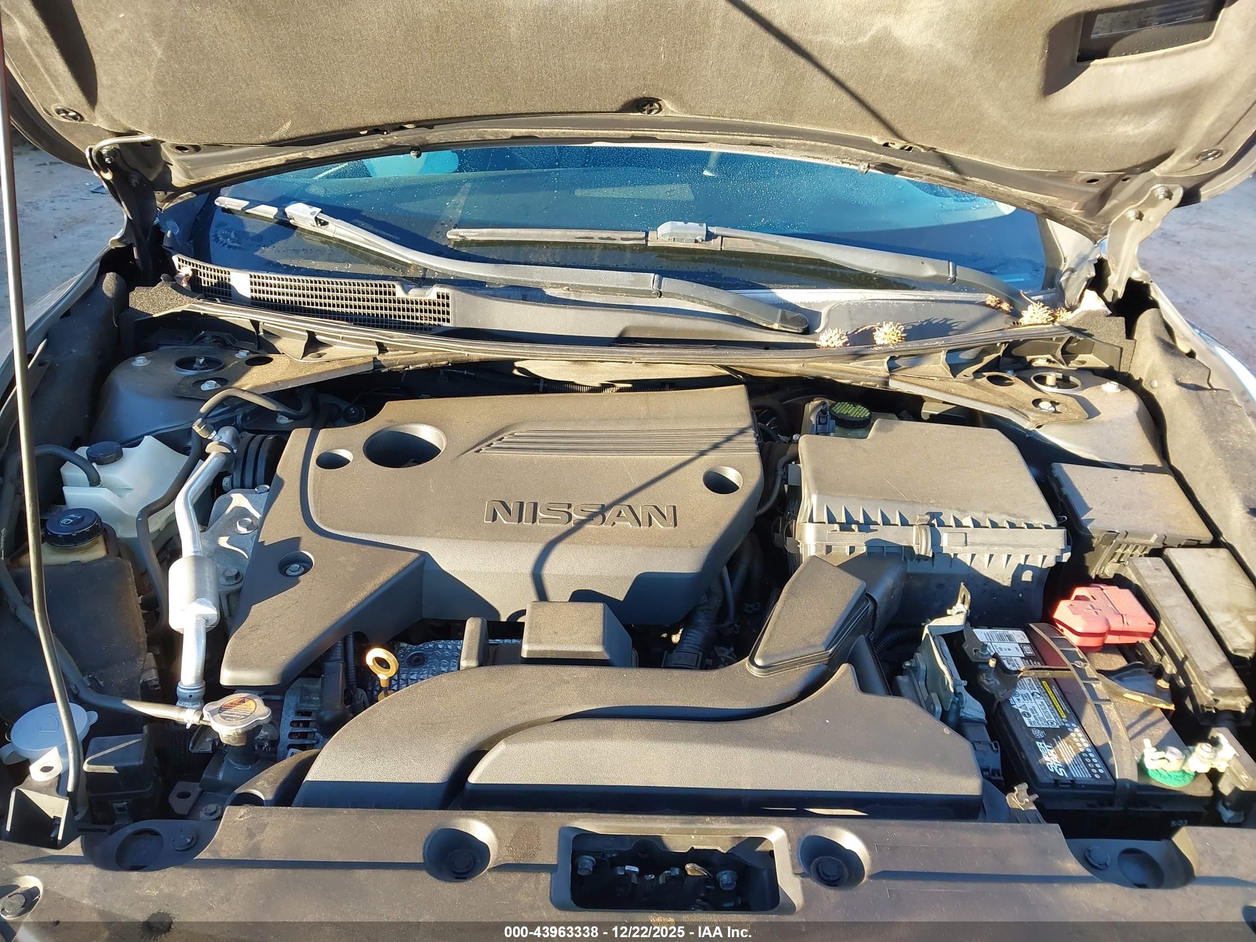 NISSAN ALTIMA image 10