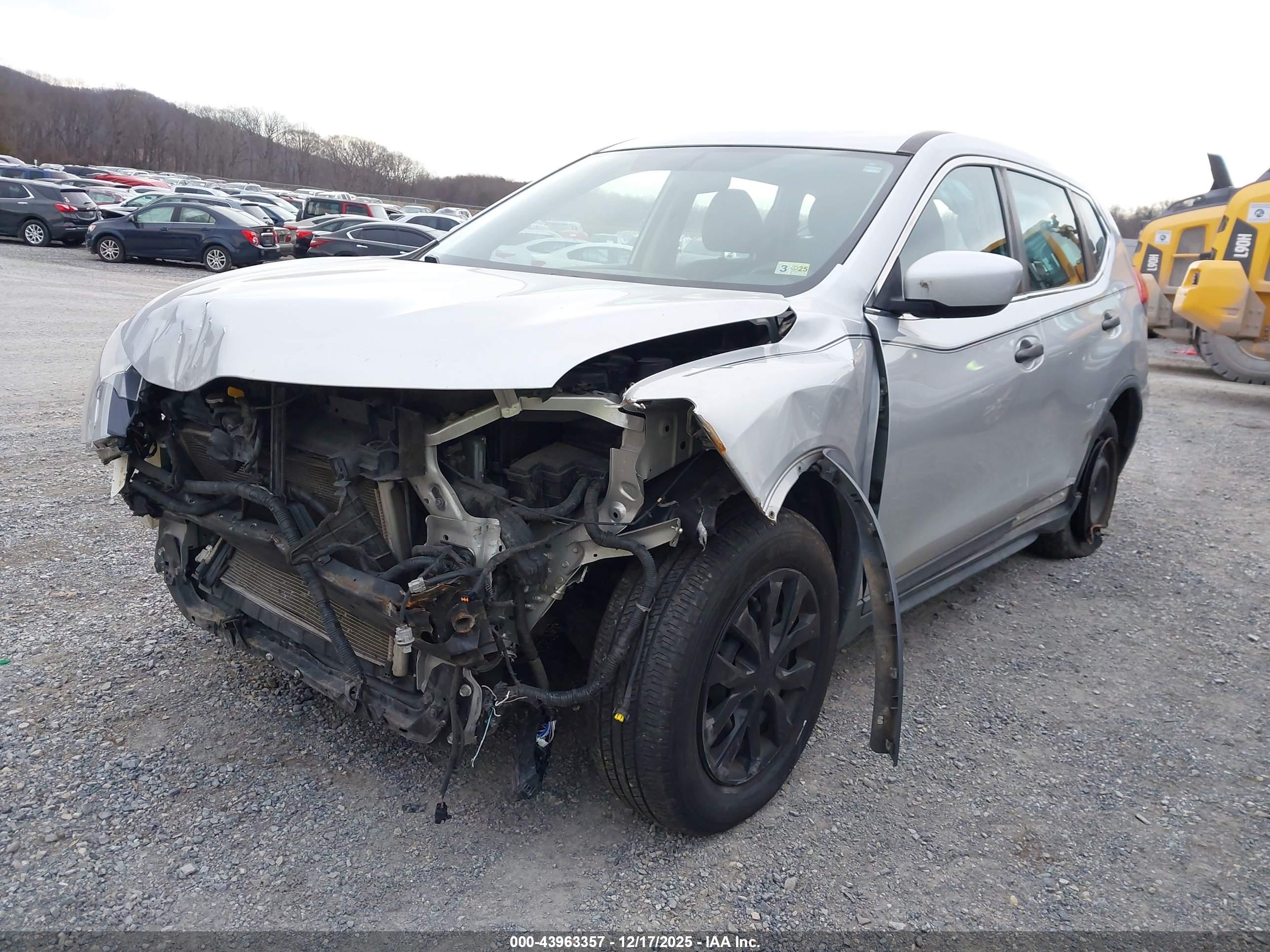NISSAN ROGUE image 6