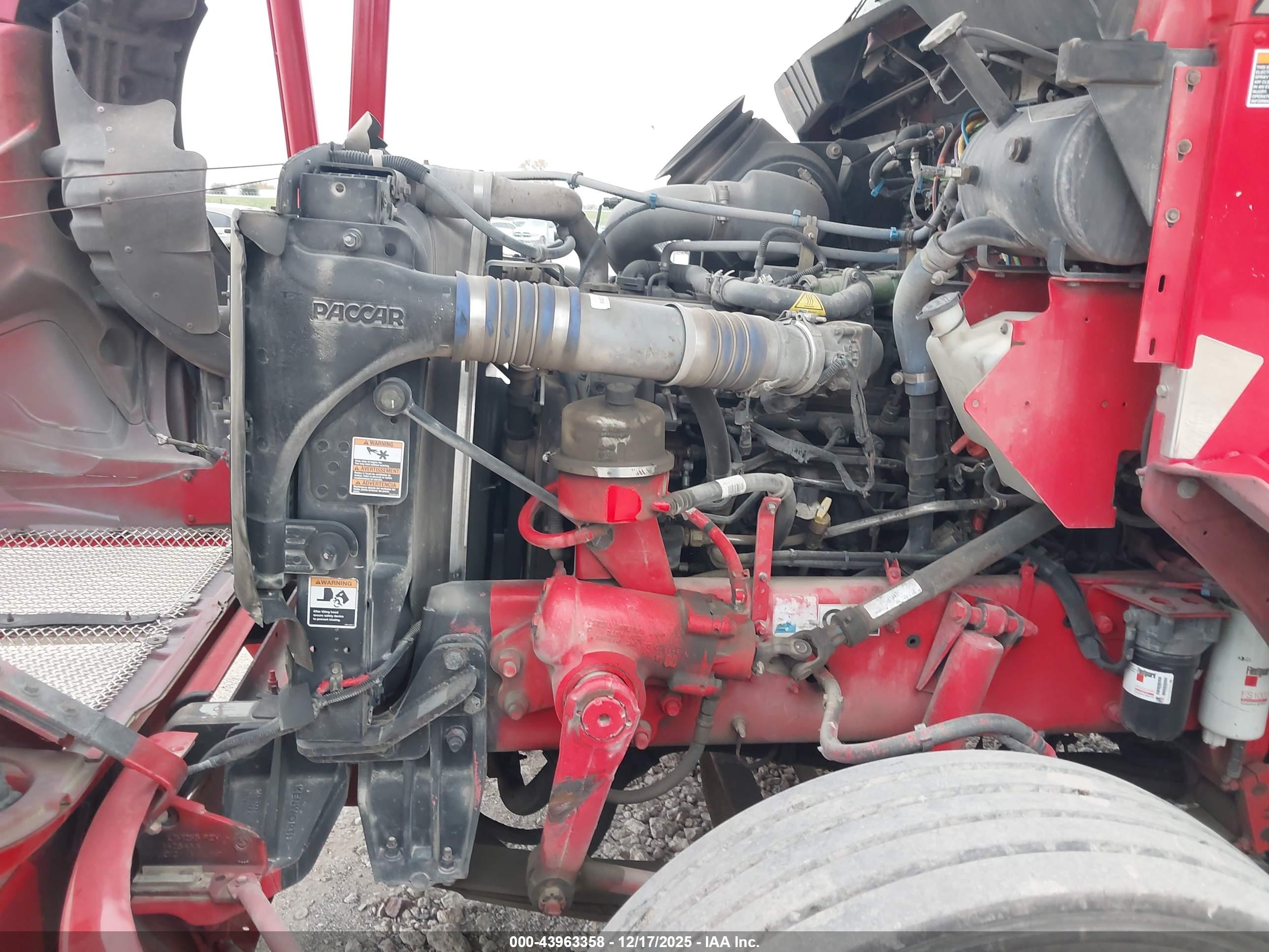 KENWORTH T3 image 10