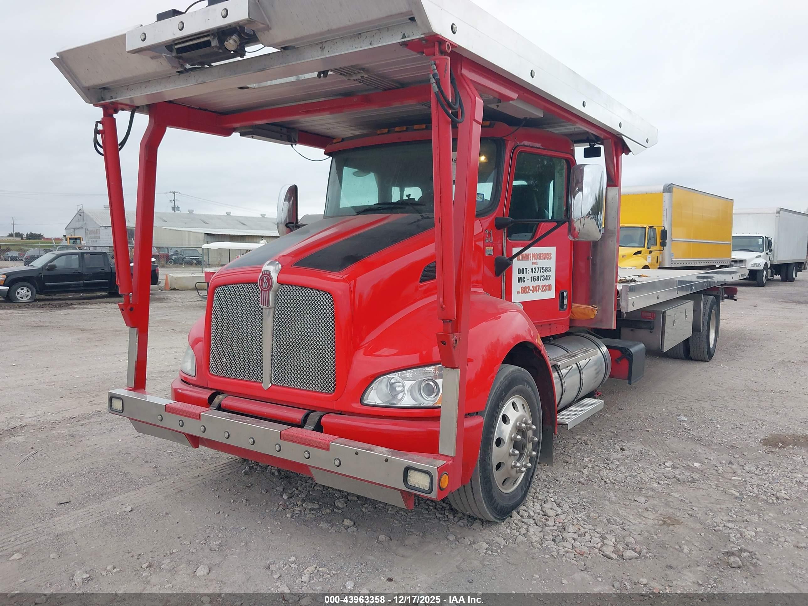 KENWORTH T3 image 2