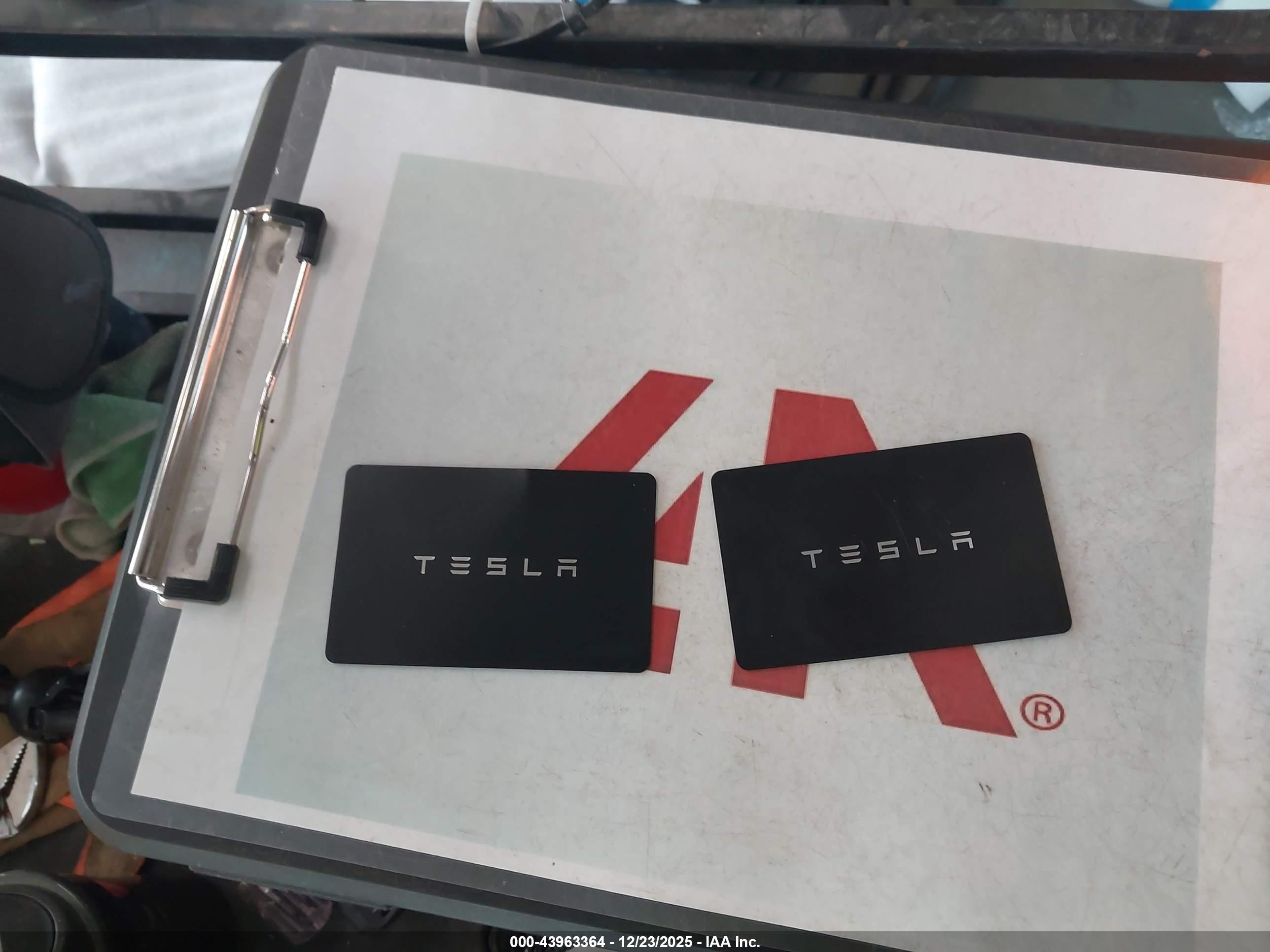 TESLA MODEL image 11