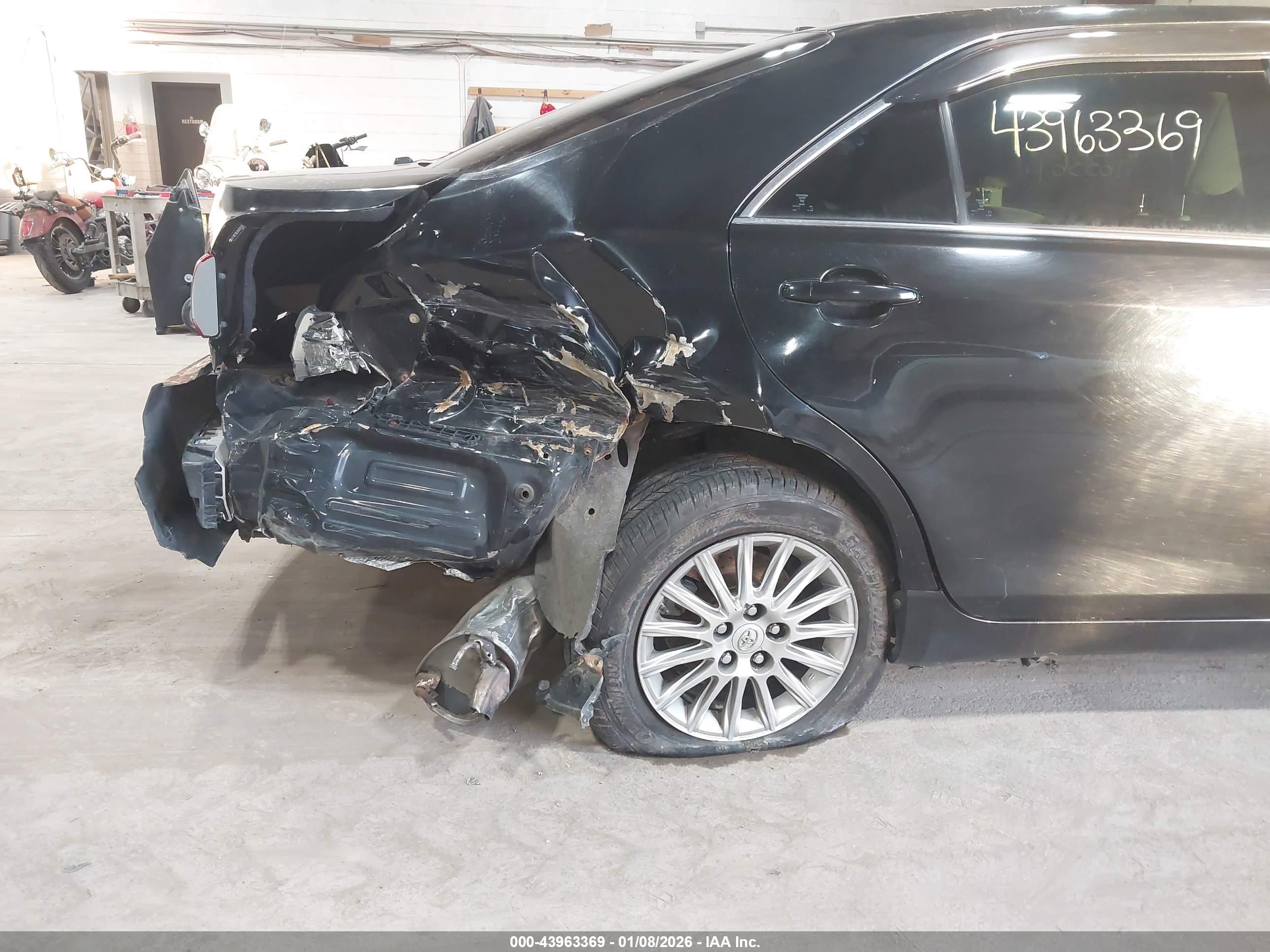 TOYOTA CAMRY image 6