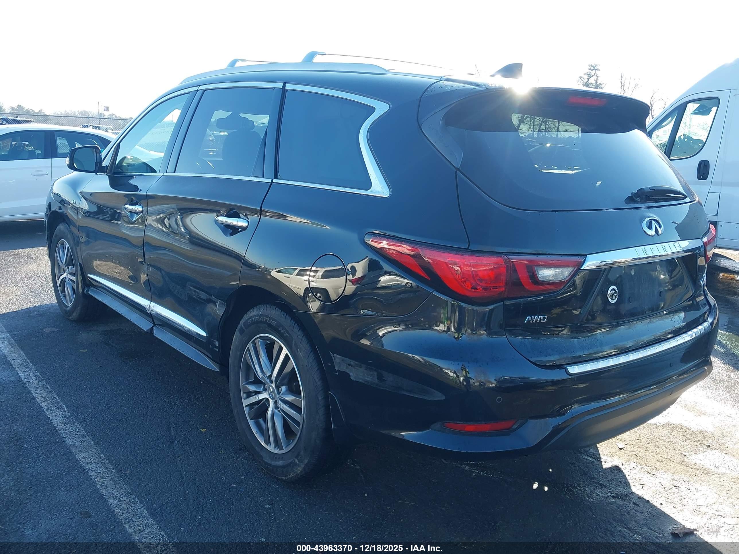 INFINITI QX60 image 3