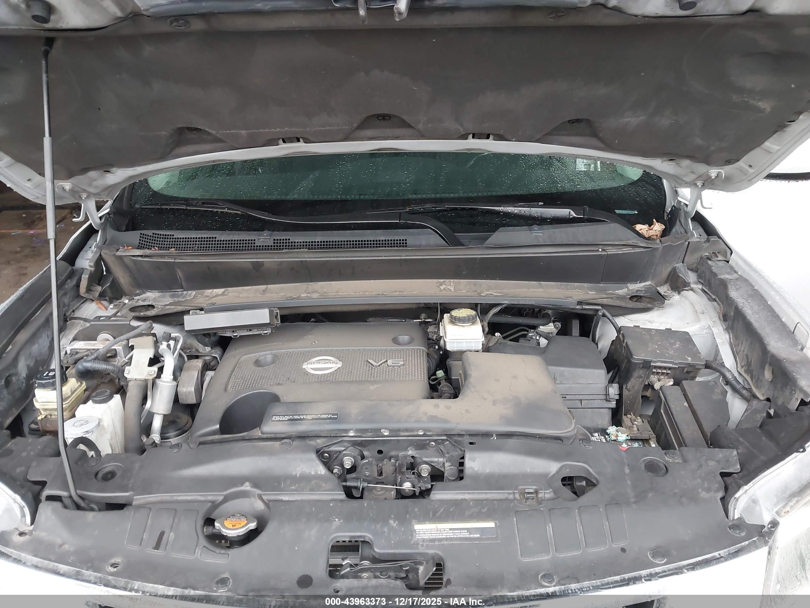 NISSAN PATHFINDER image 10