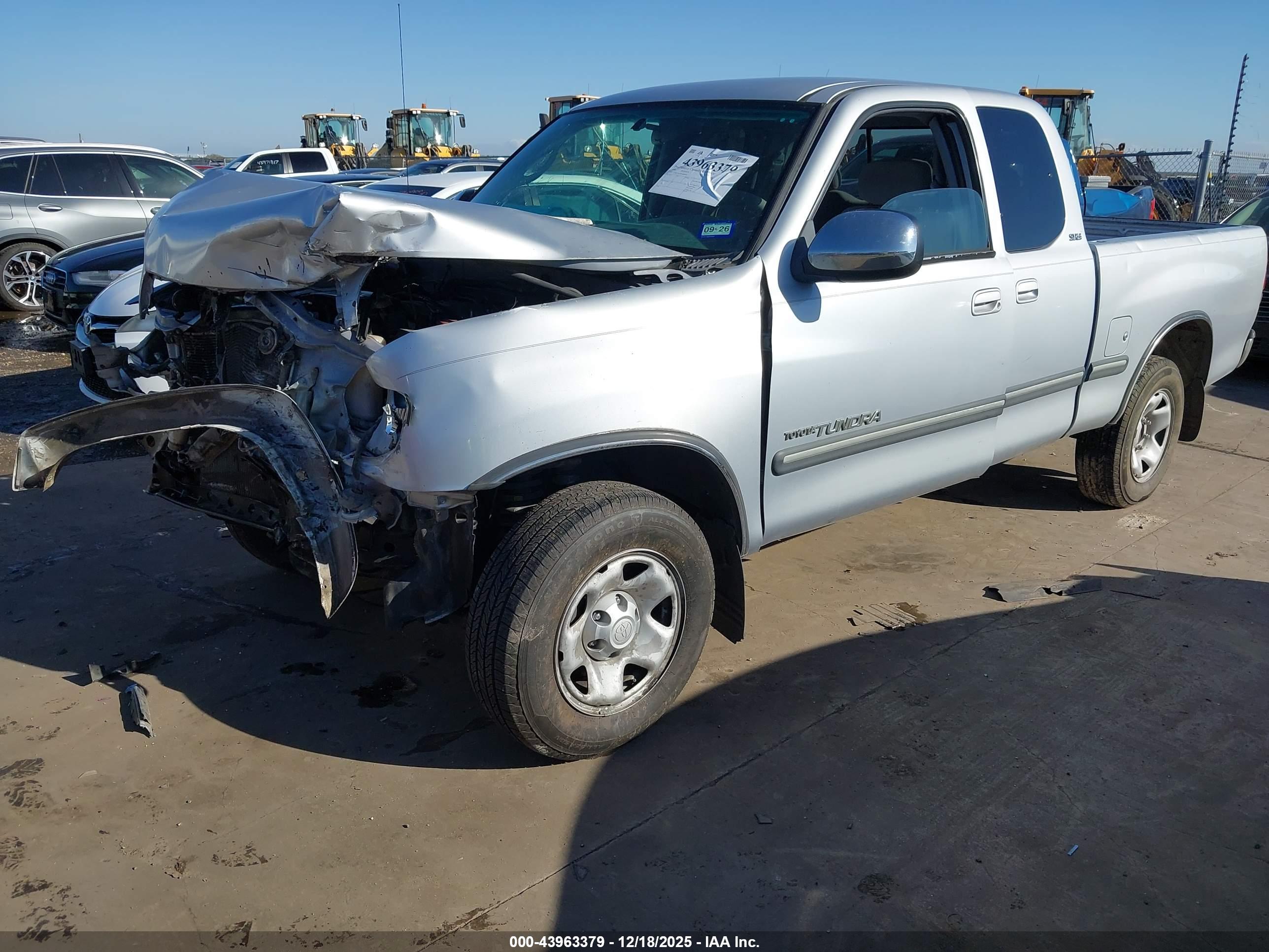 TOYOTA TUNDRA image 2