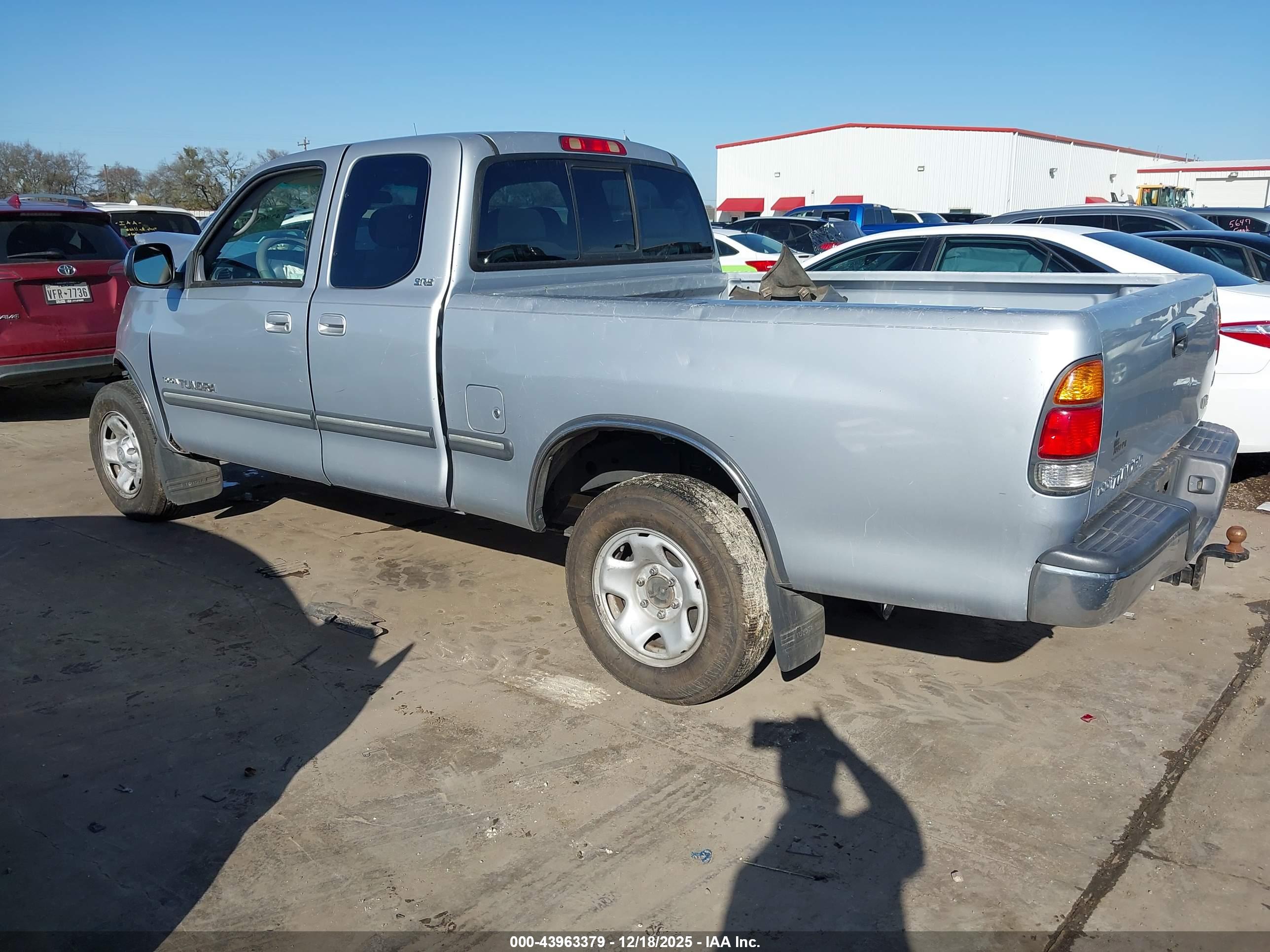 TOYOTA TUNDRA image 3