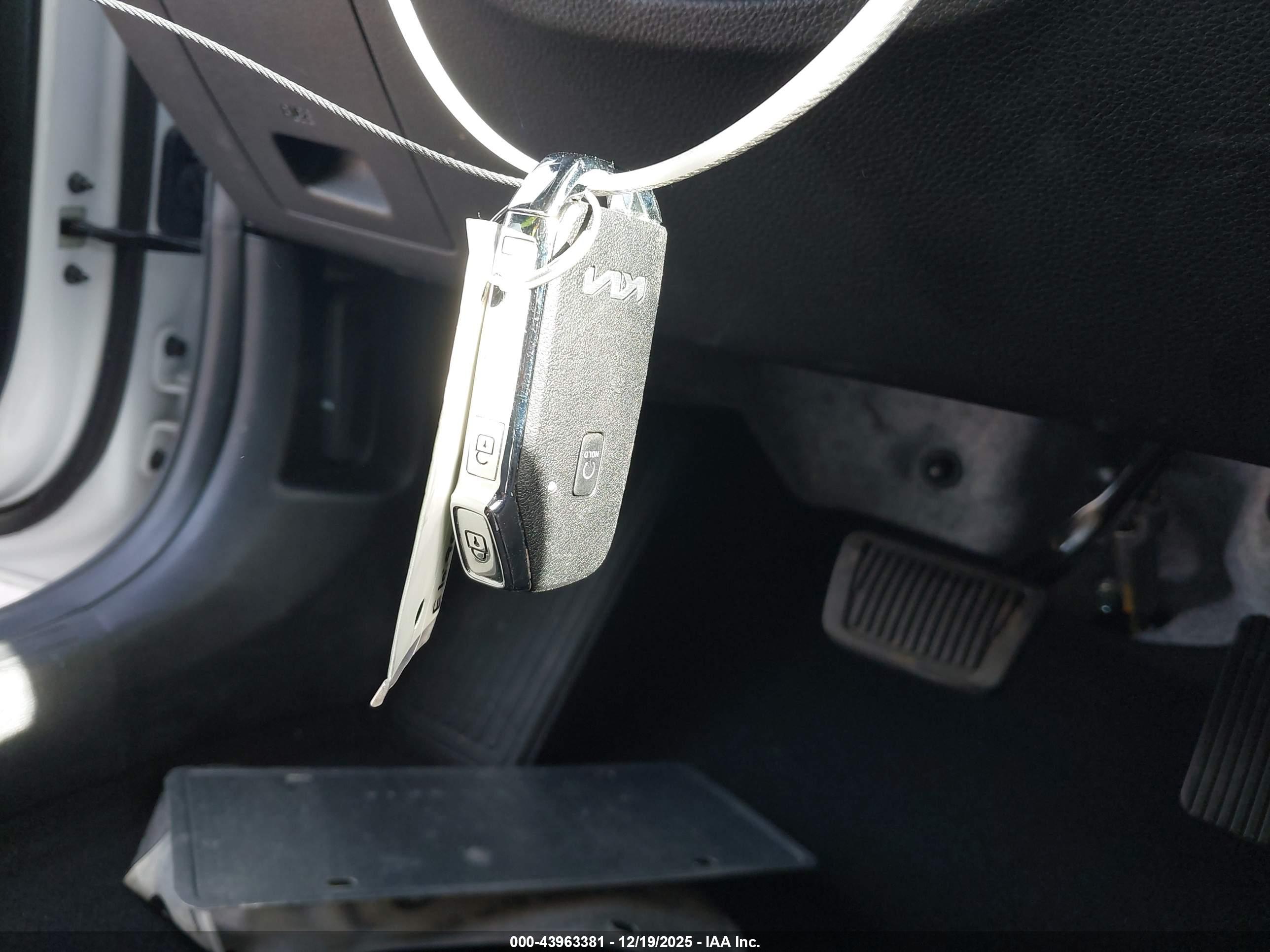 KIA SELTOS image 11