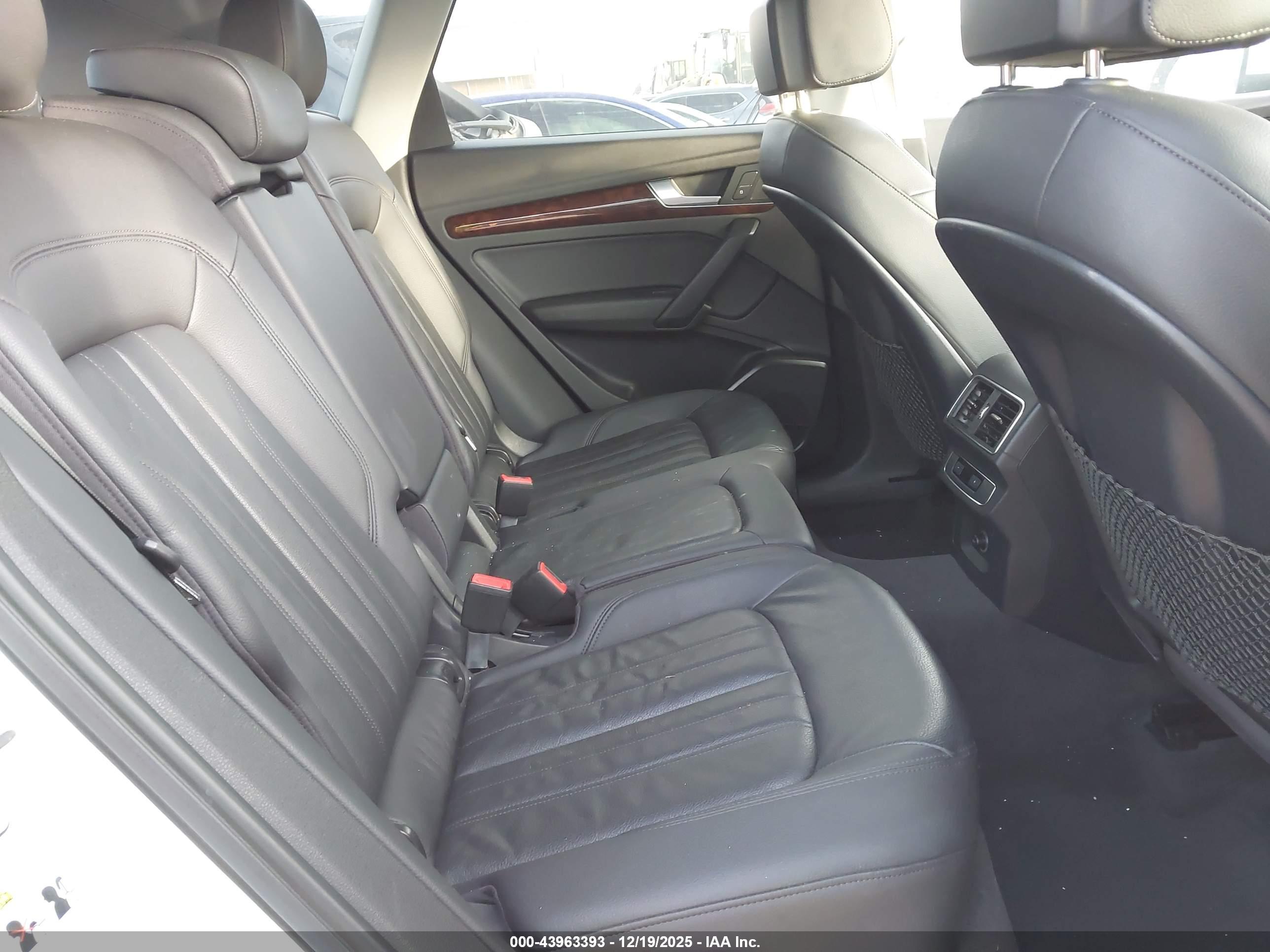 AUDI Q5 image 8