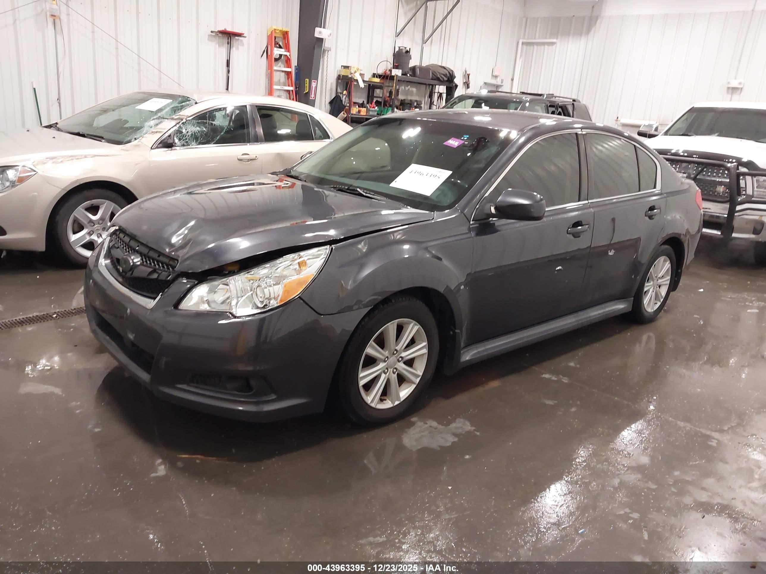 SUBARU LEGACY image 2
