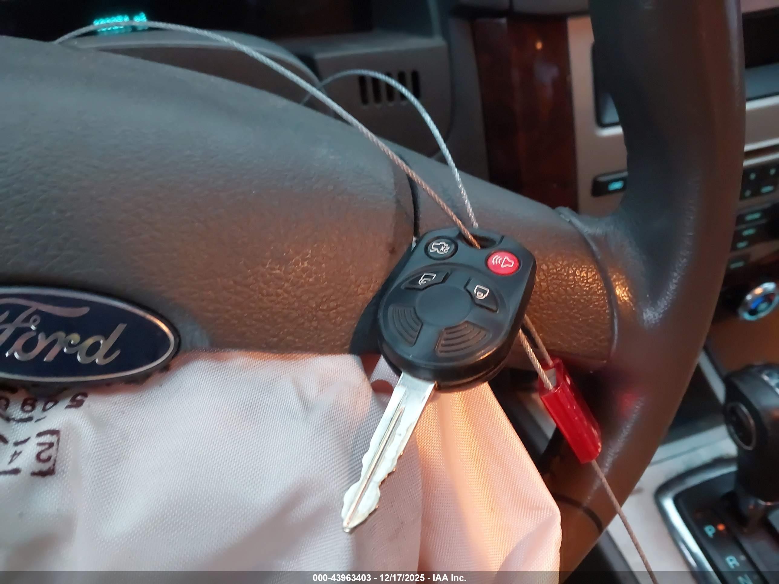 FORD FUSION image 11