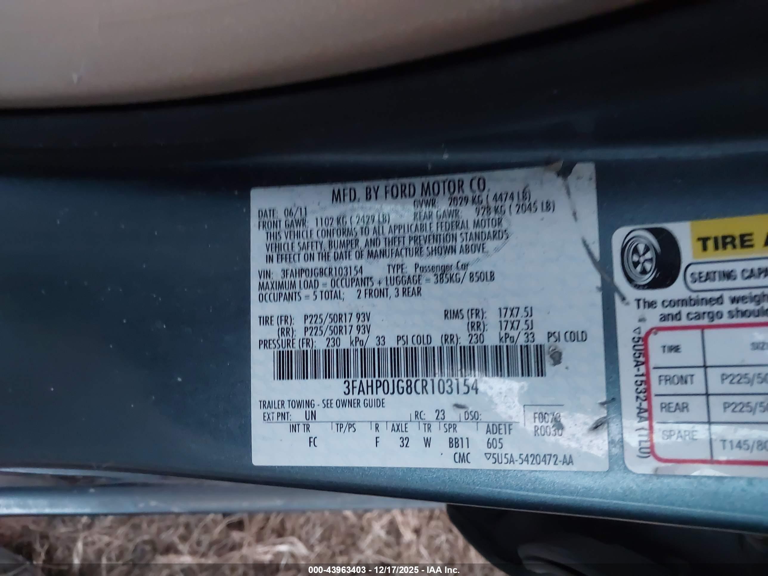 FORD FUSION image 9