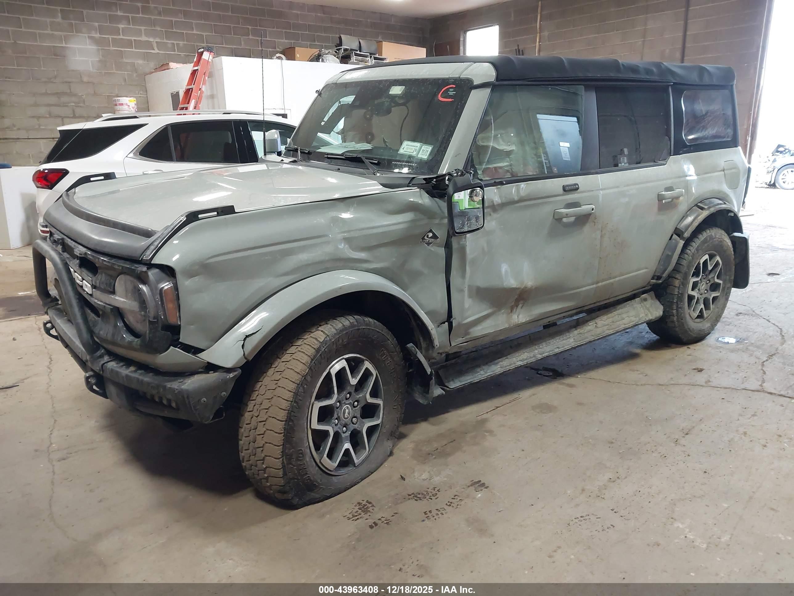 FORD BRONCO image 2
